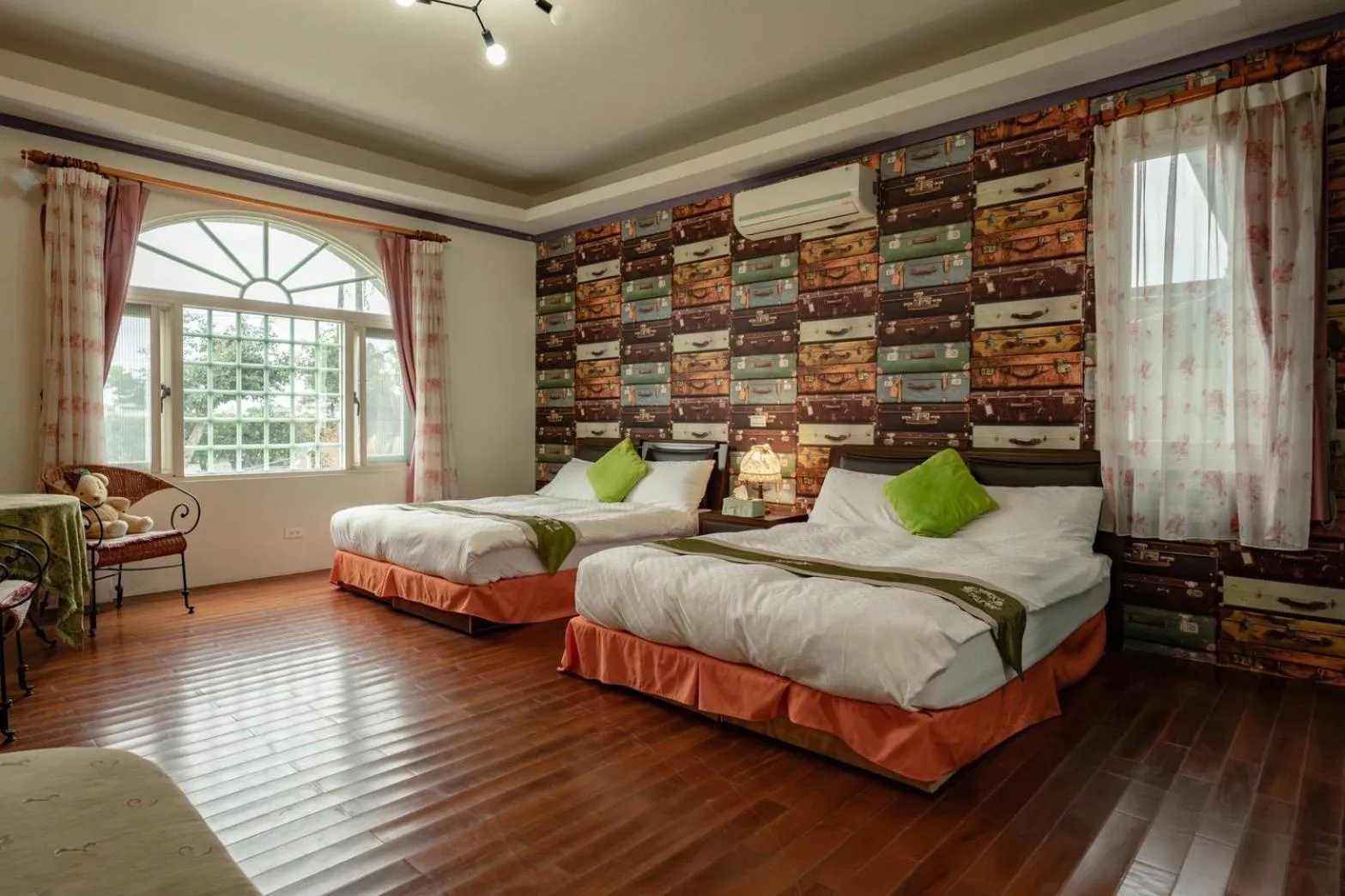 Photo of the whole room, Bed in Shan Tyi Homestay