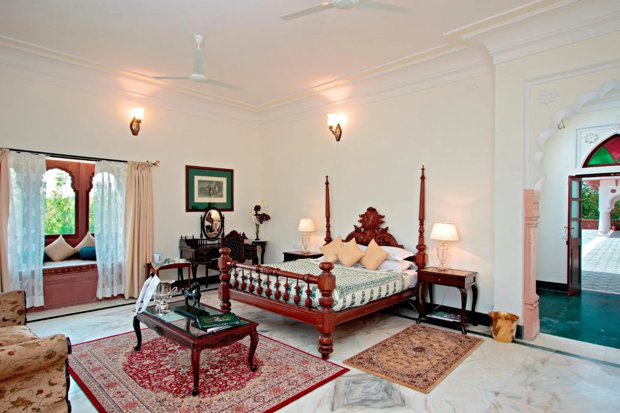 Bedroom, Bed in Khas Bagh
