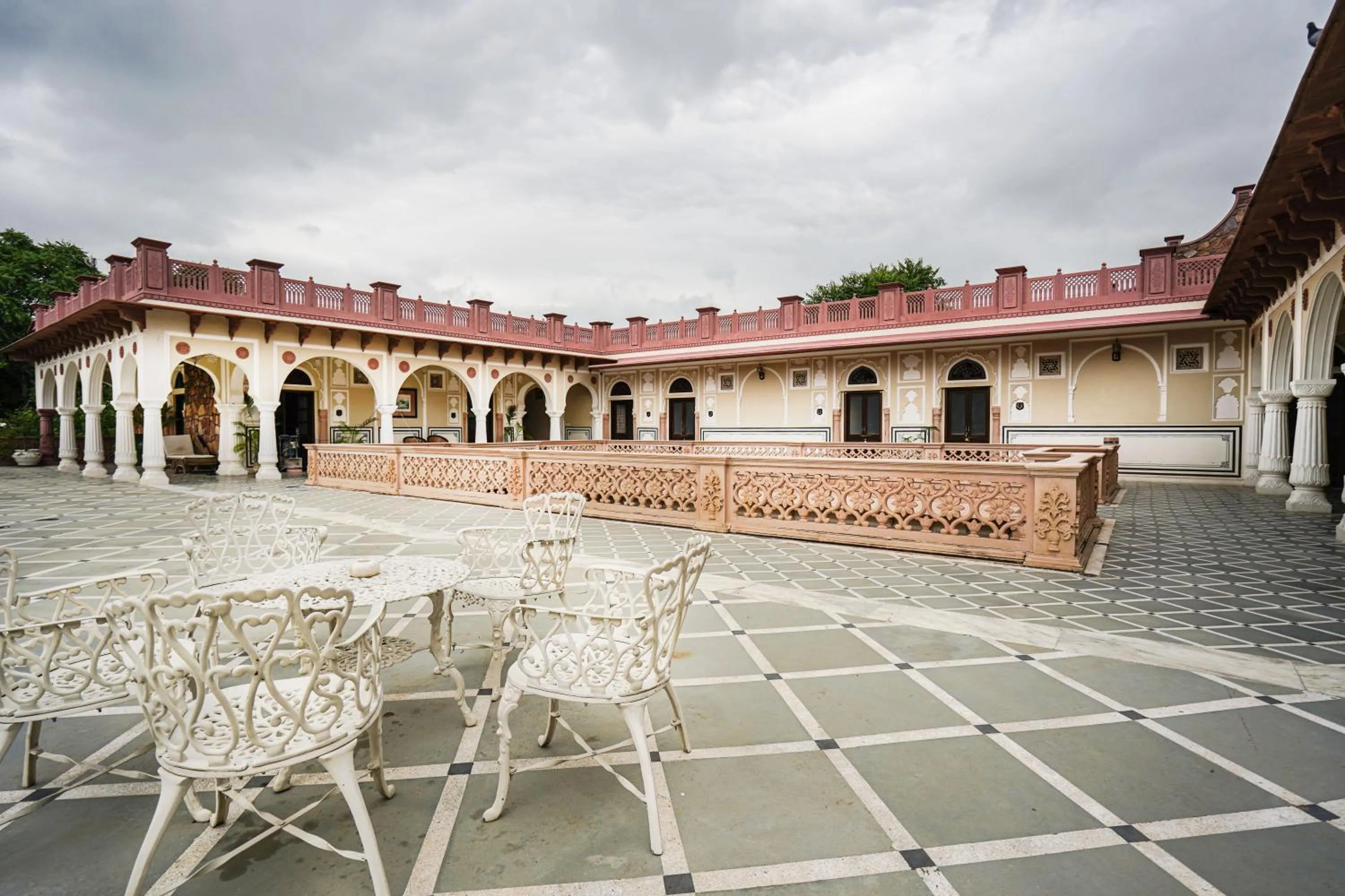 Balcony/Terrace in Khas Bagh