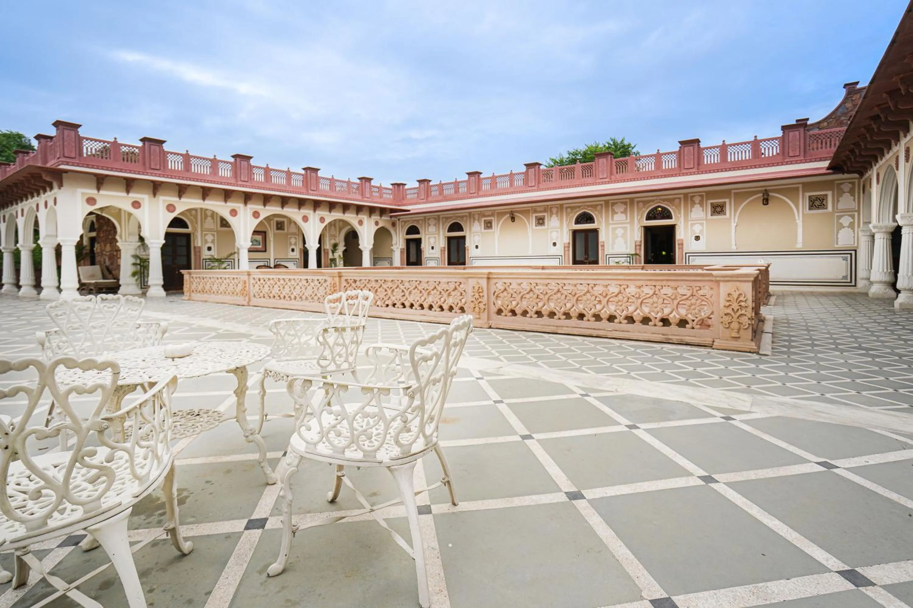 Balcony/Terrace in Khas Bagh