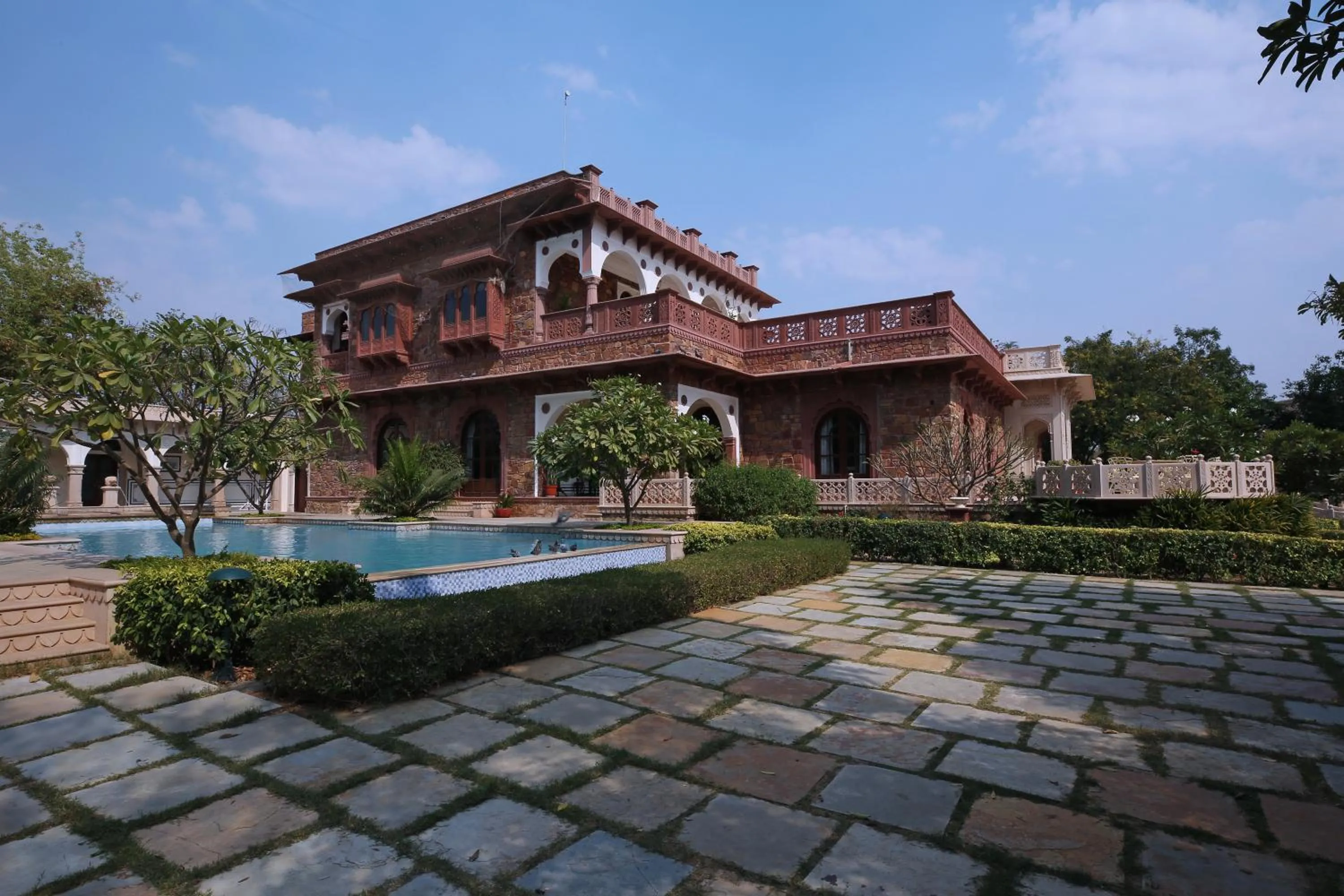 Facade/entrance in Khas Bagh