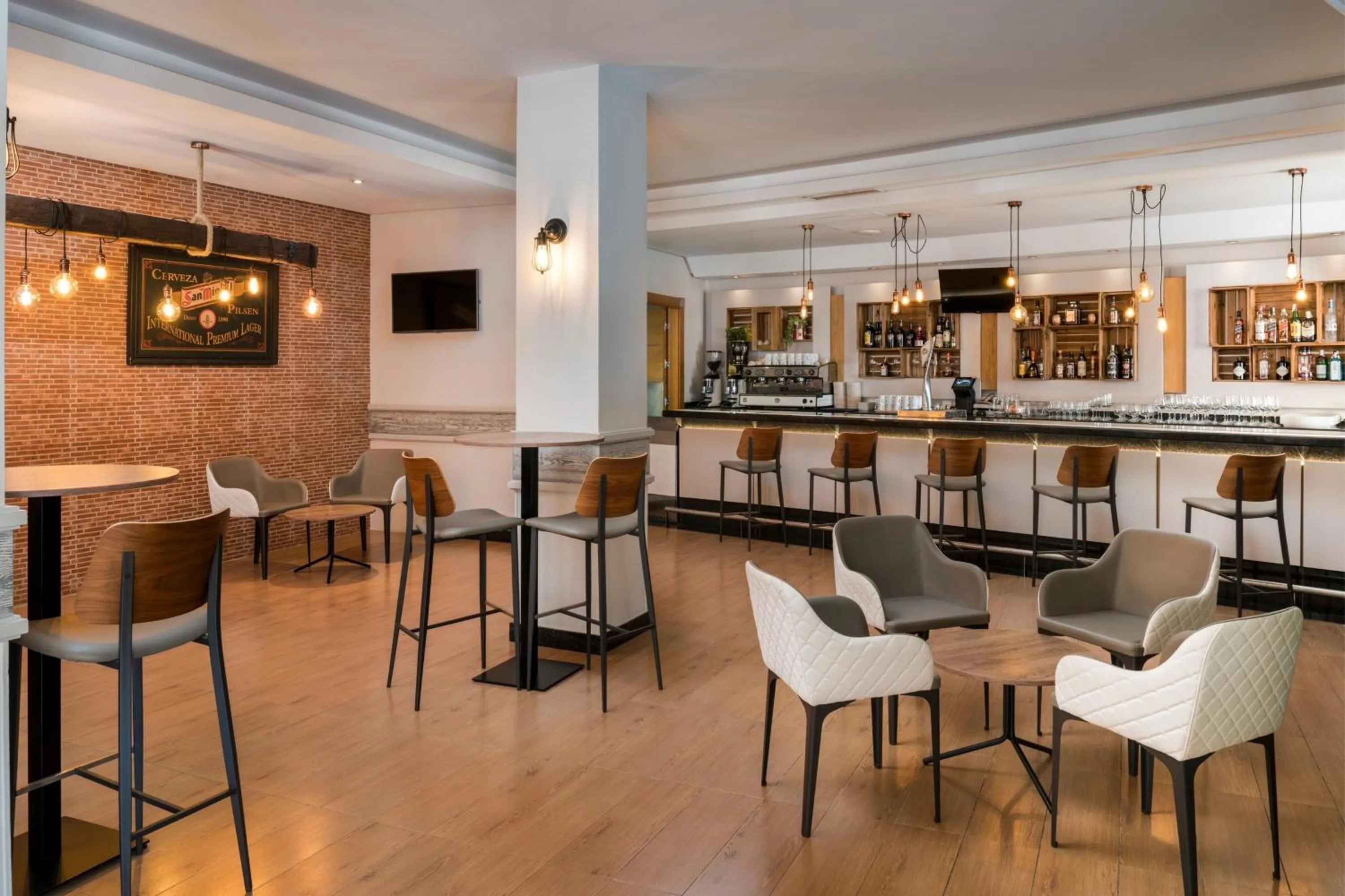 Lounge or bar in Marriott's Playa Andaluza