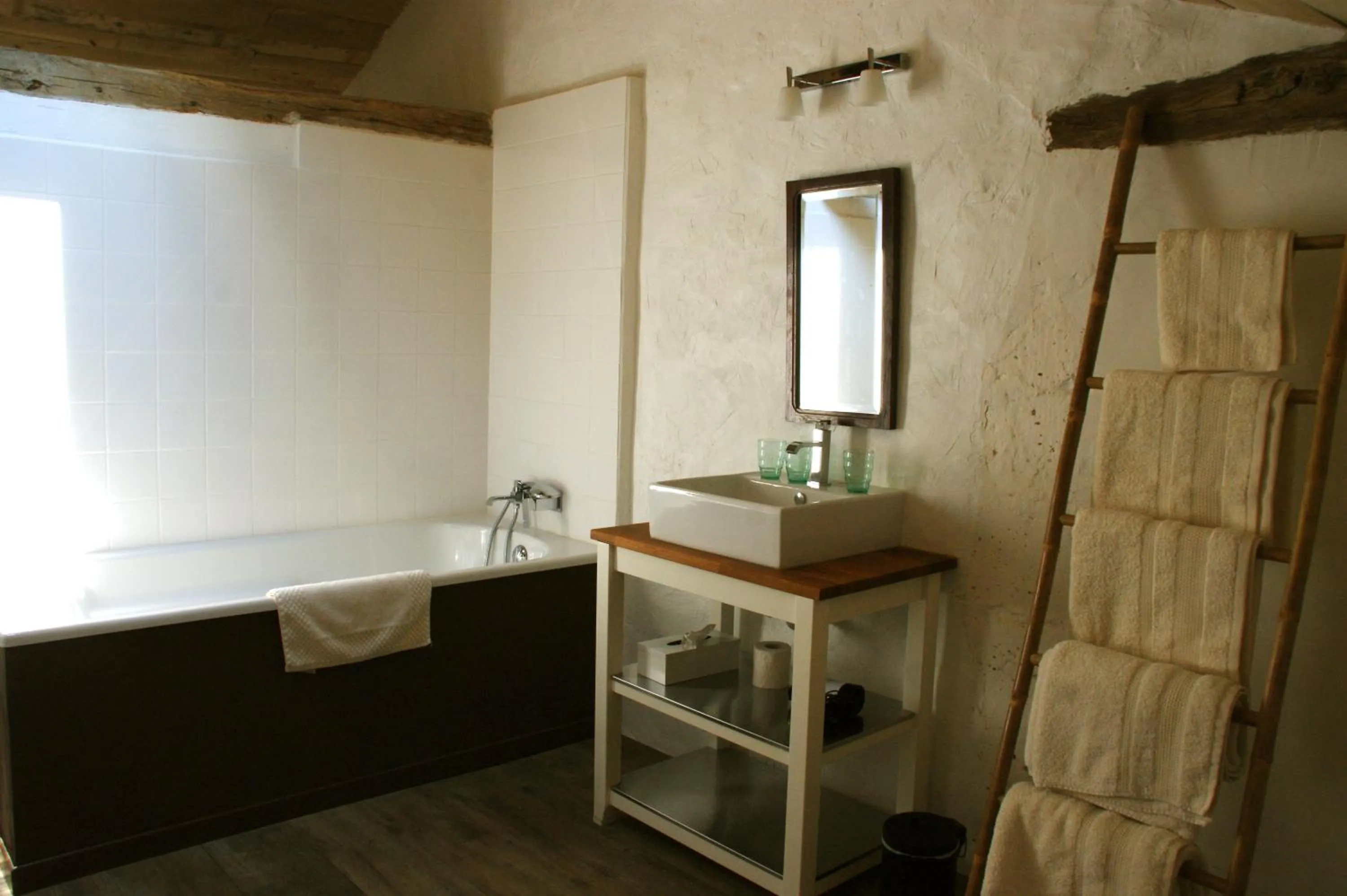 Bathroom in Château de La Combe