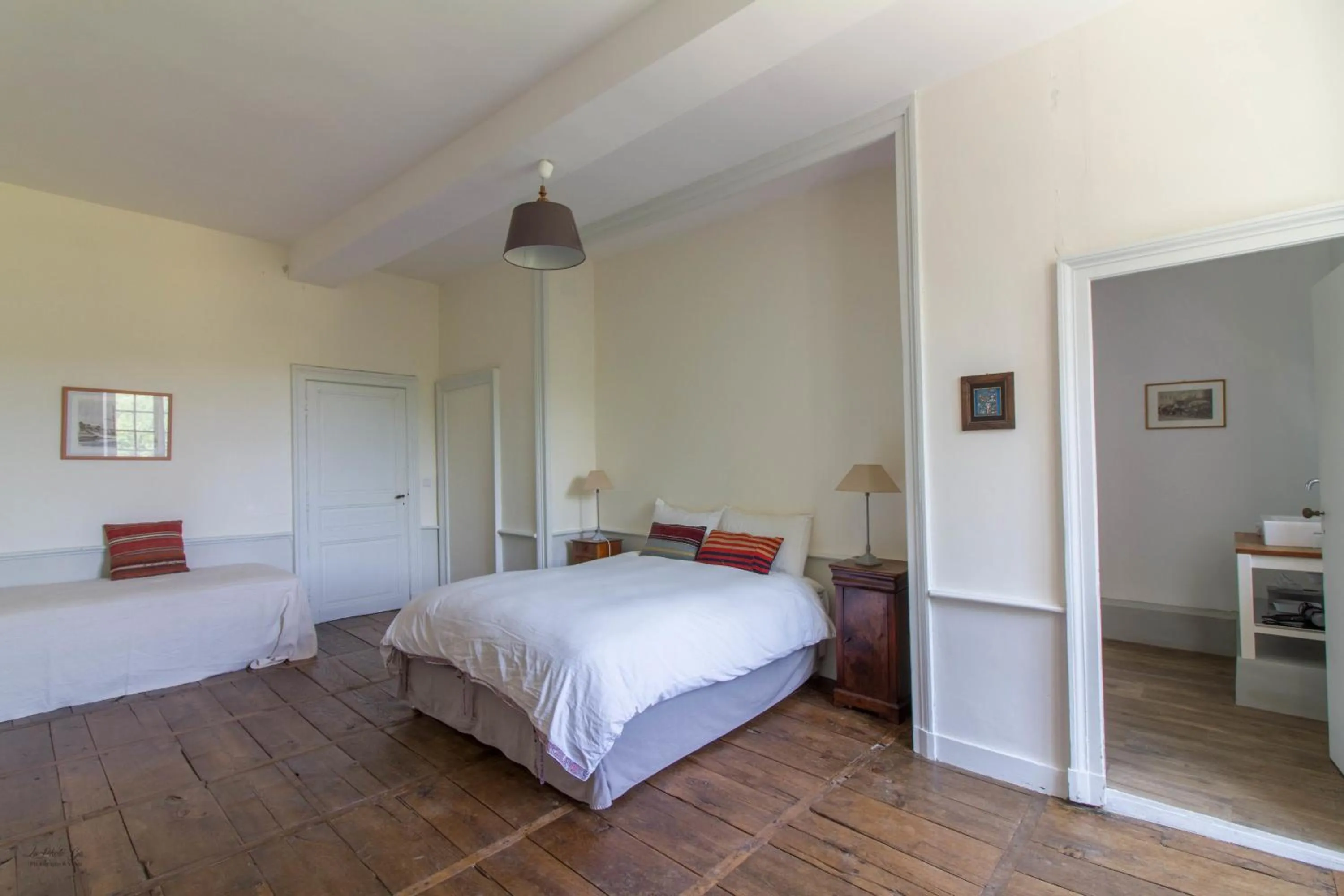 Bedroom in Château de La Combe