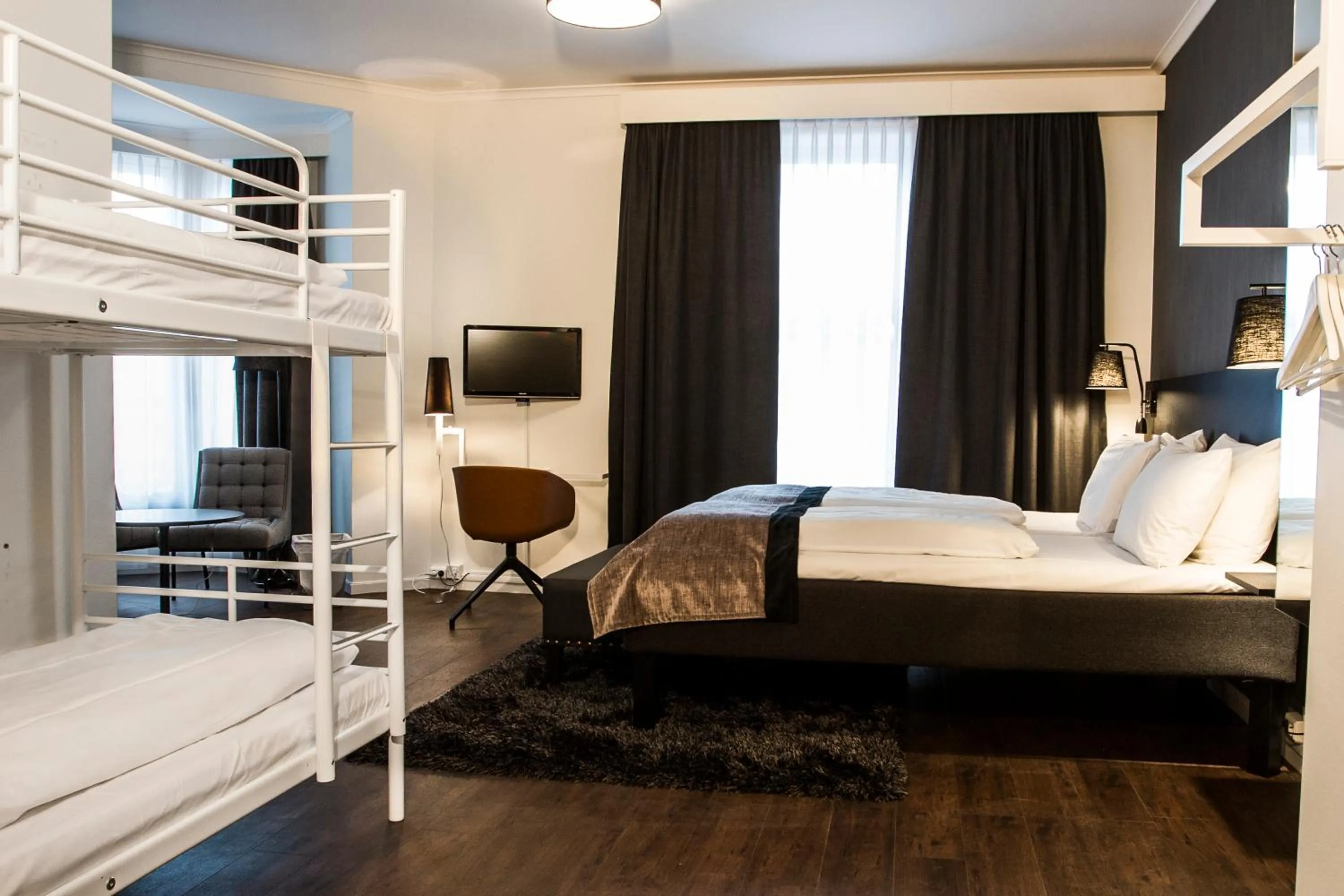 bunk bed, Bed in Saga Hotel Oslo Central