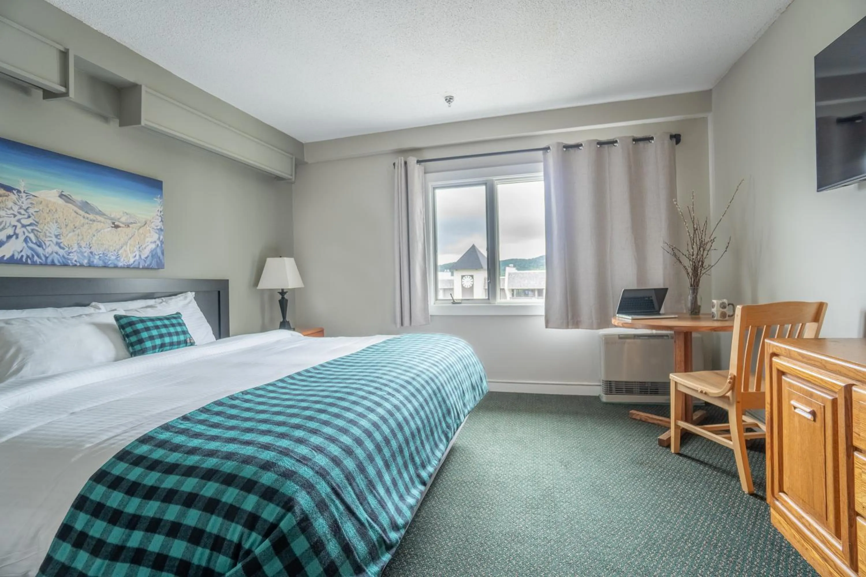 Bed in The Inn at Bolton Valley