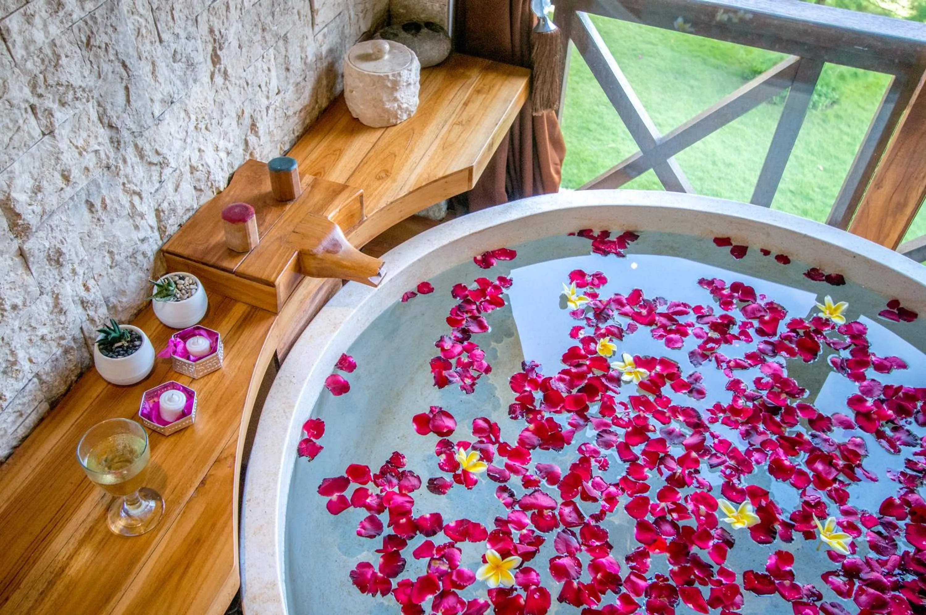 Decorative detail in Breezy Point Villas