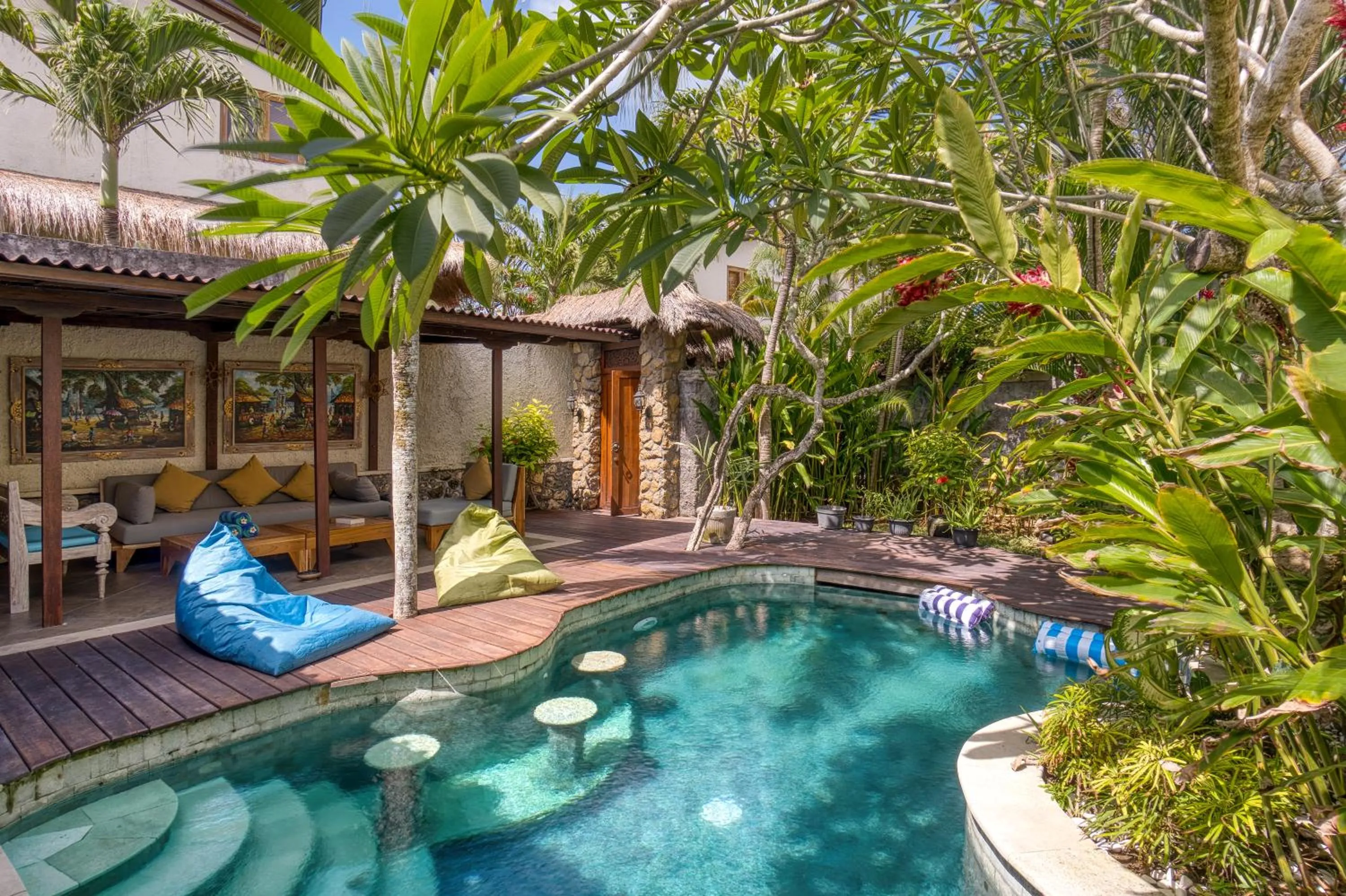 Swimming pool in Breezy Point Villas