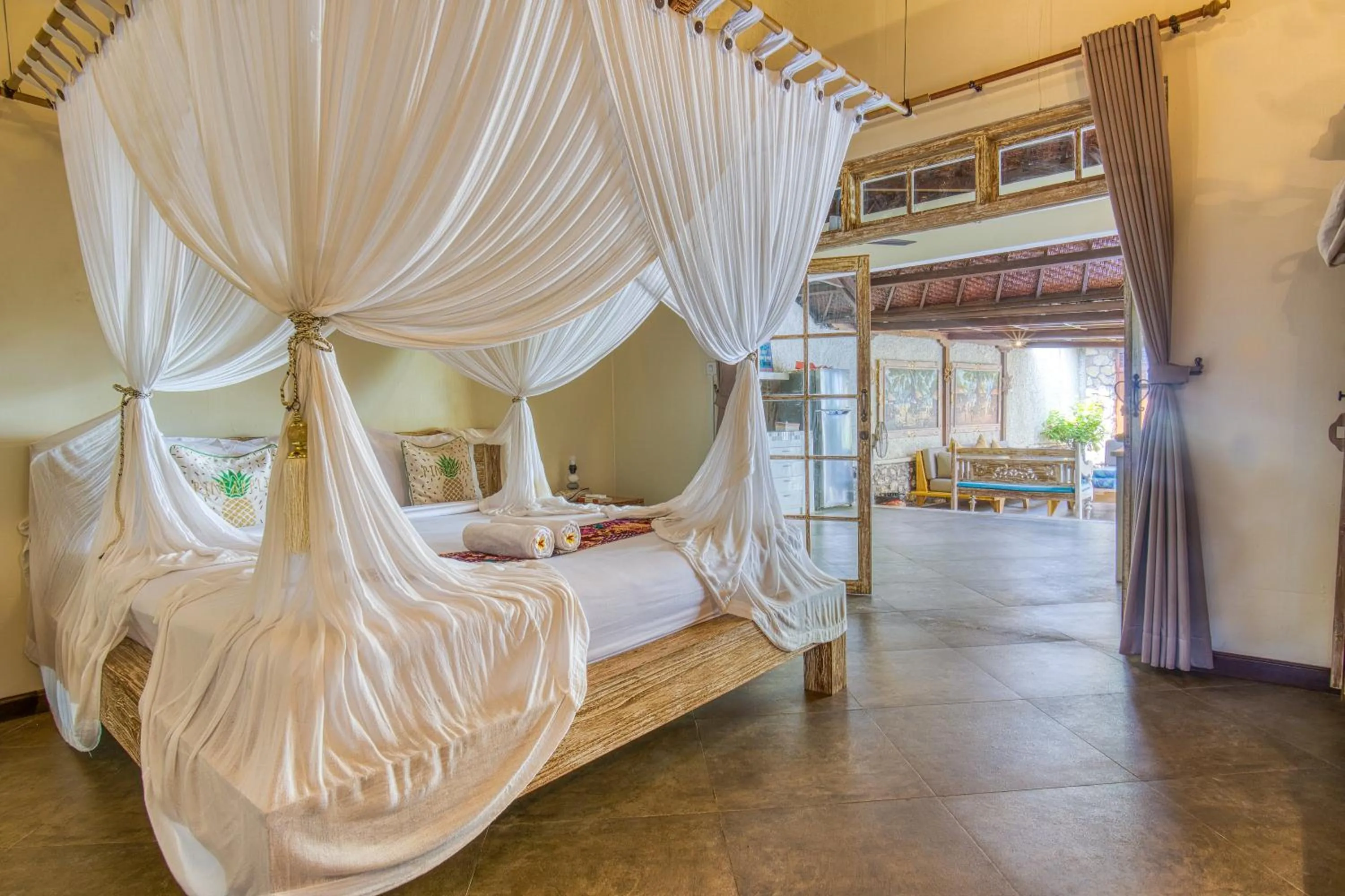 Bedroom, Bed in Breezy Point Villas