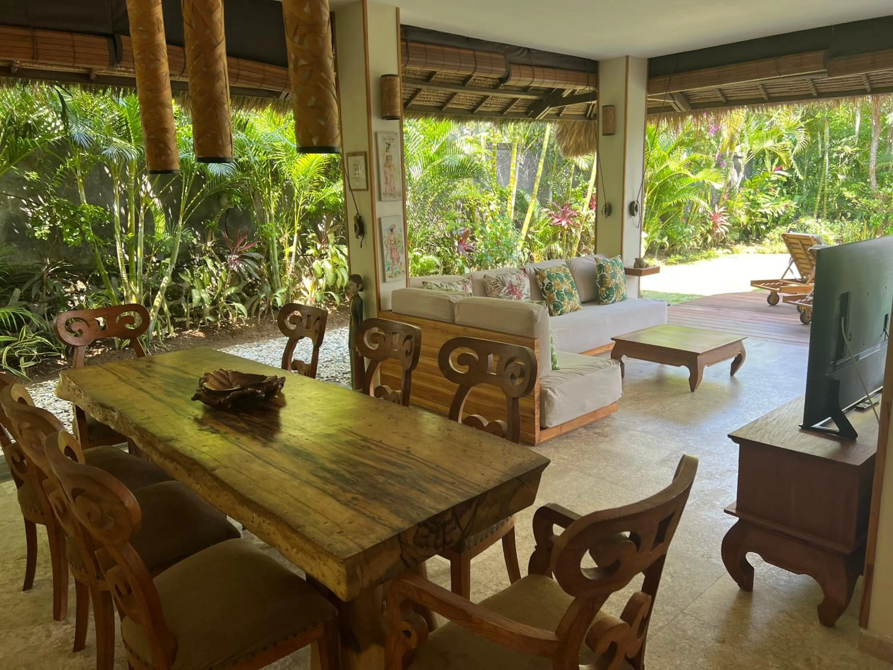 Living room in Breezy Point Villas