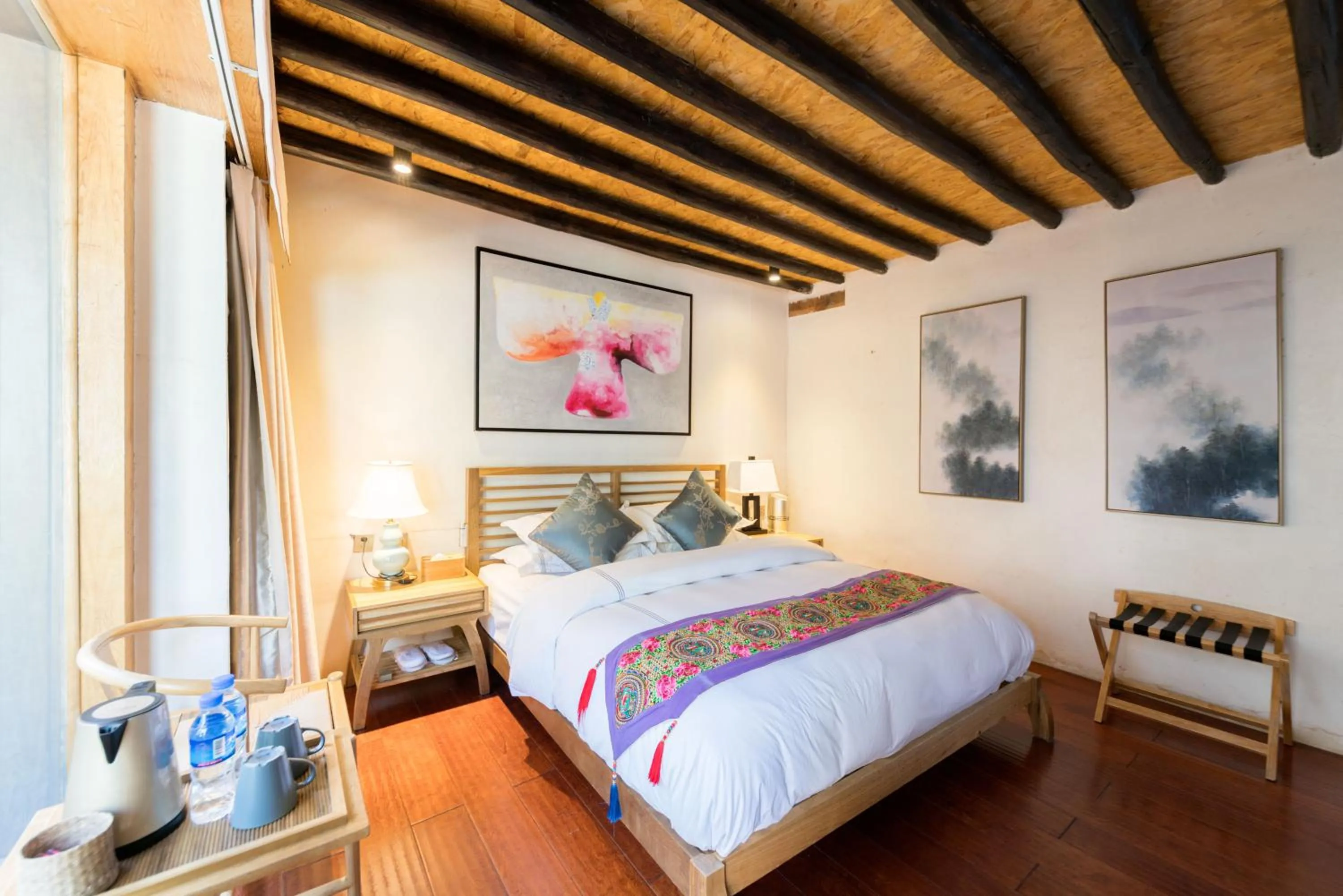 Bed in Dali Old Courtyard Boutique Inn