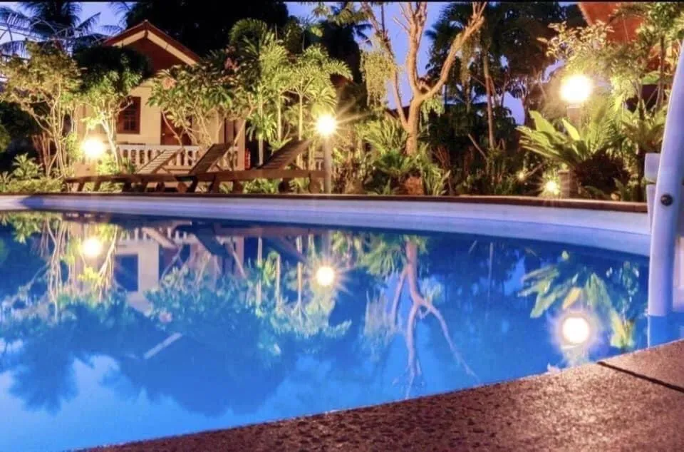 Pool view in Phangan Lodge