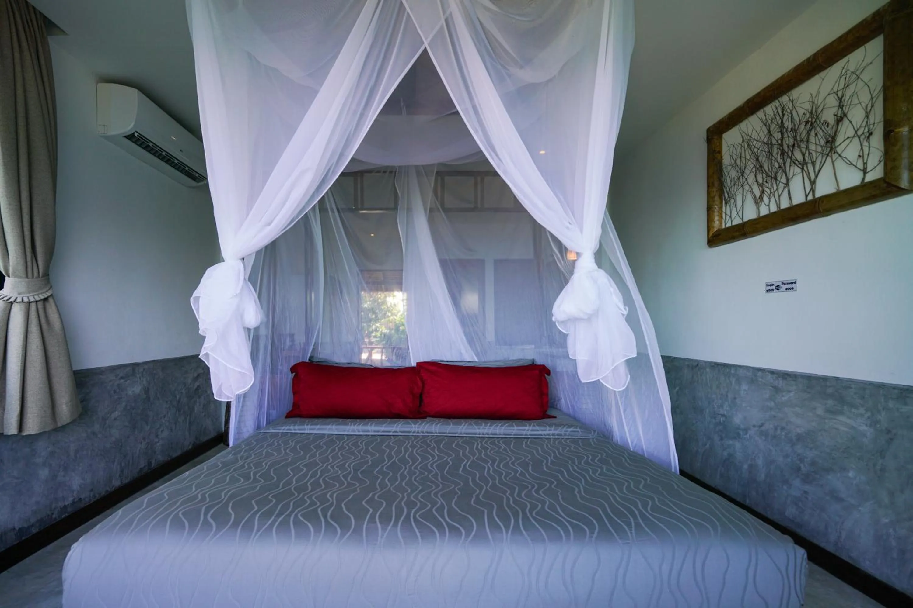 Photo of the whole room, Bed in Sai Daeng Resort