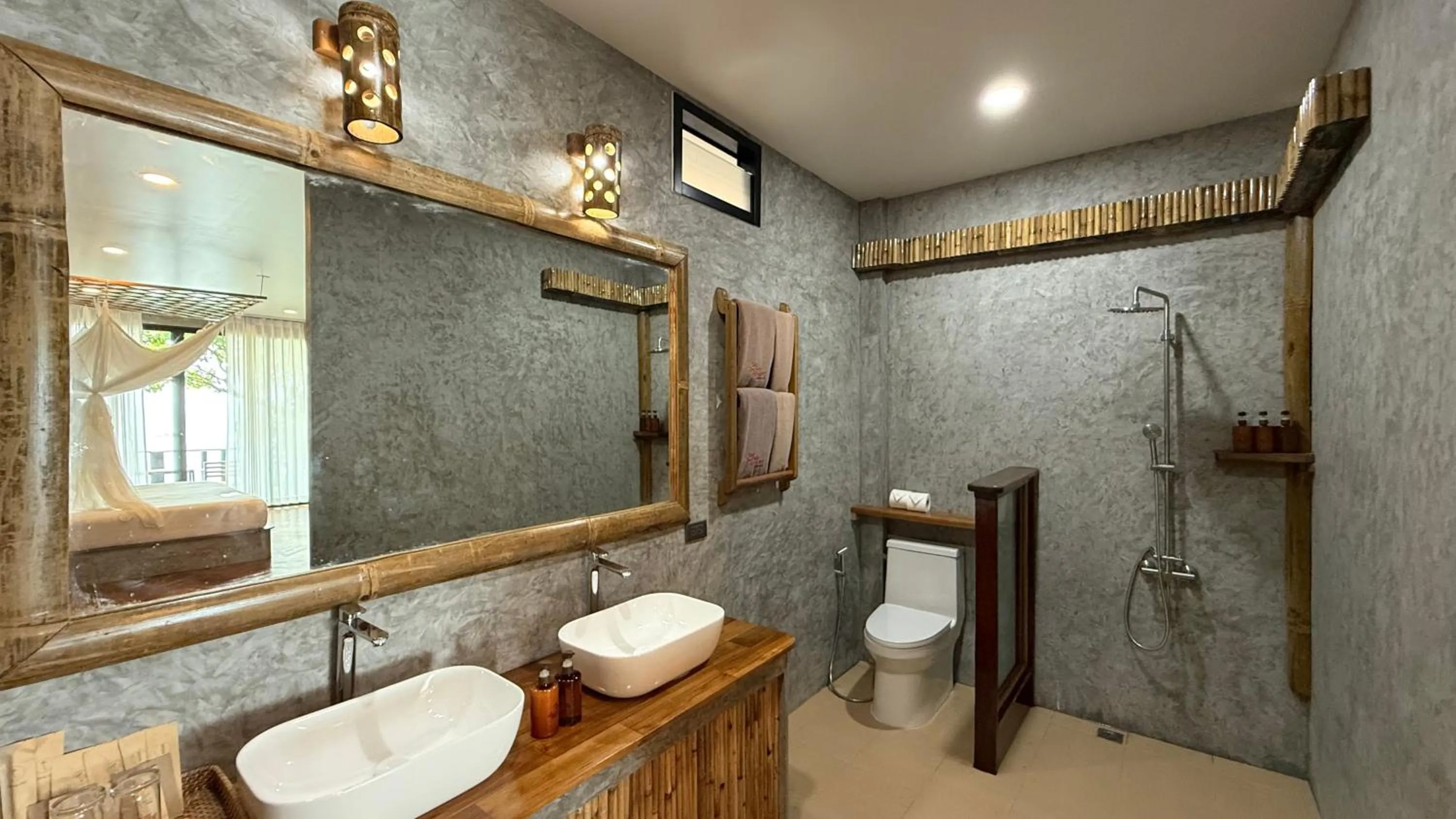 Shower in Sai Daeng Resort