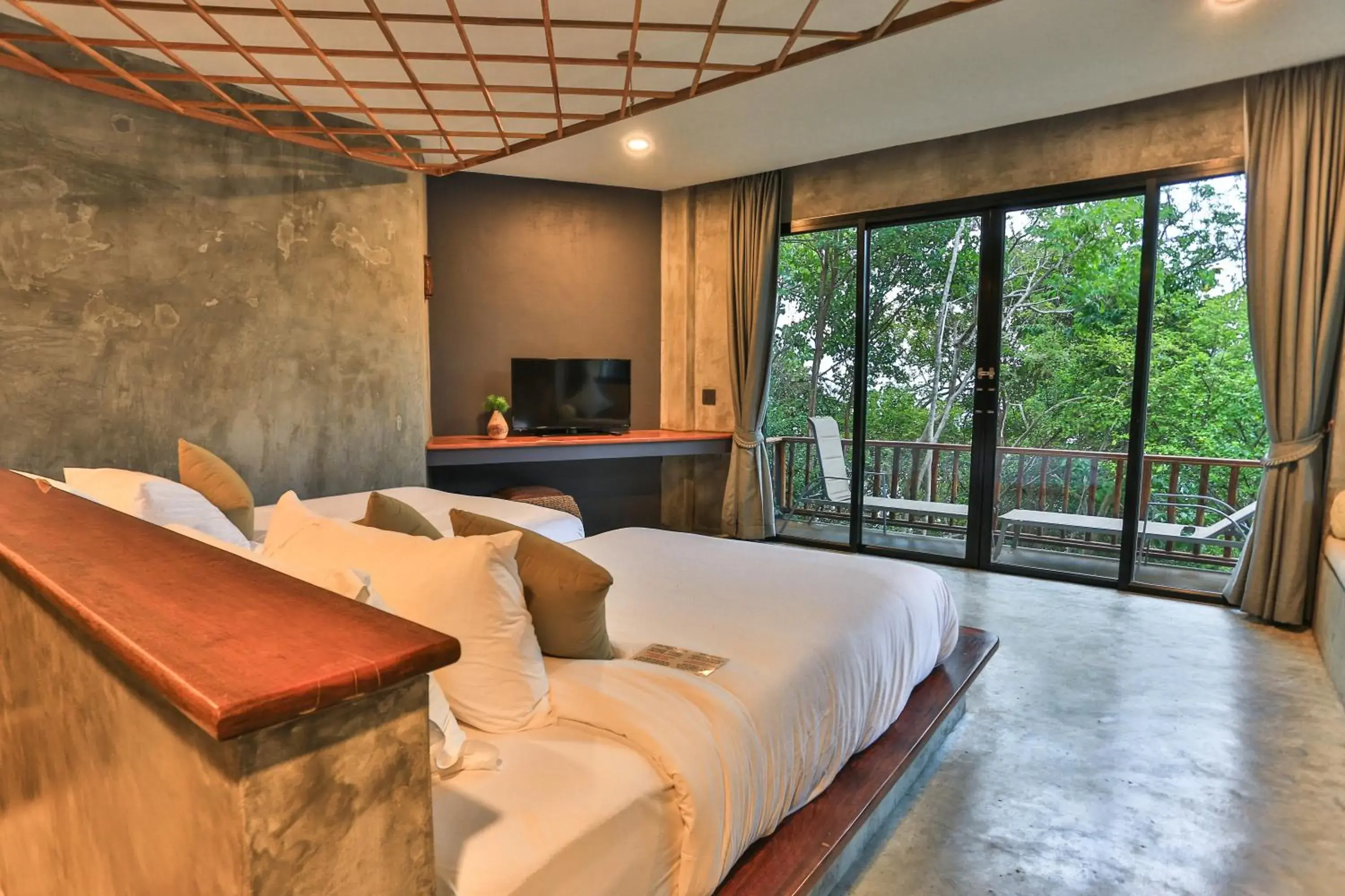 Triple Room with Garden View in Sai Daeng Resort Triple Room with Garden View in Sai Daeng Resort