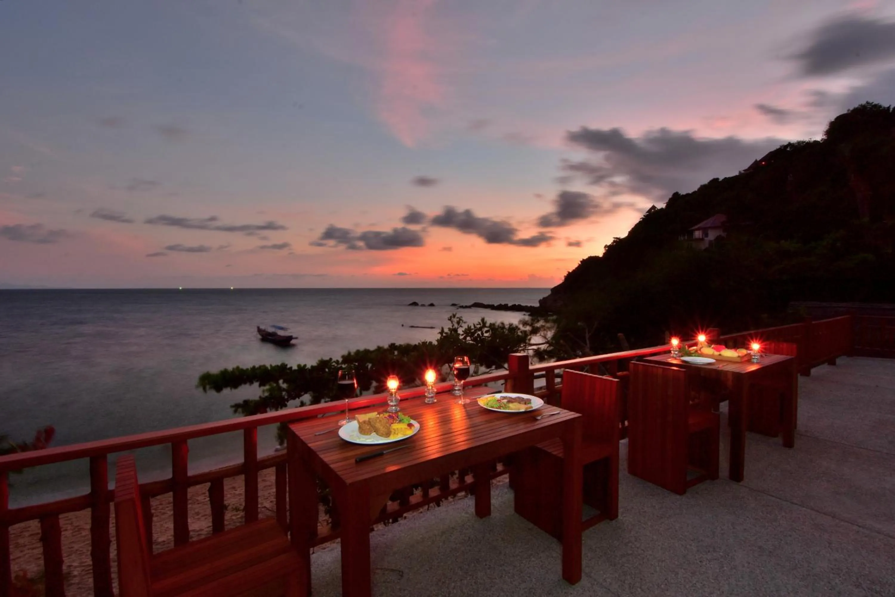 Restaurant/places to eat in Sai Daeng Resort