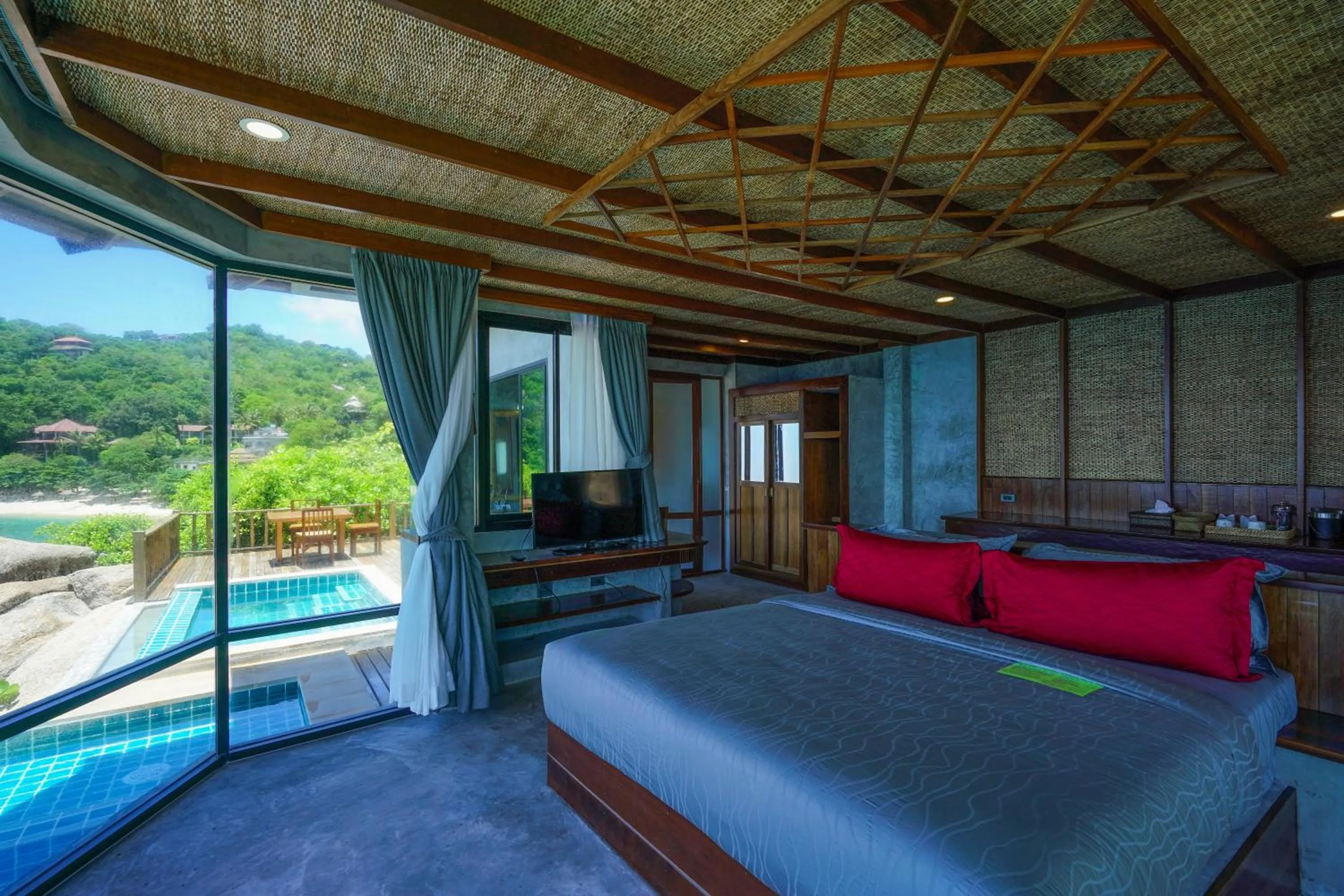 Pool view in Sai Daeng Resort