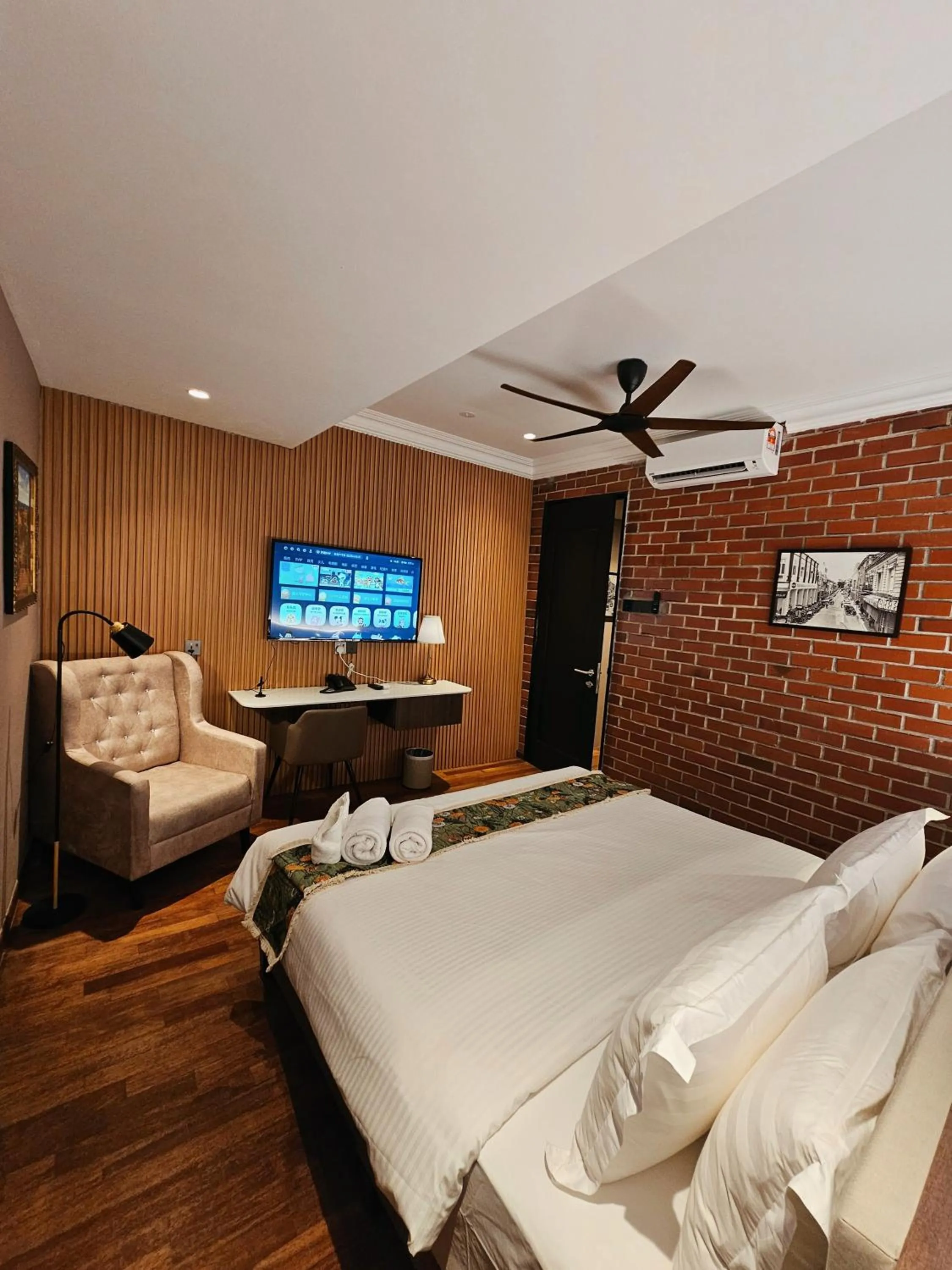 Bed in RARE Heritage House