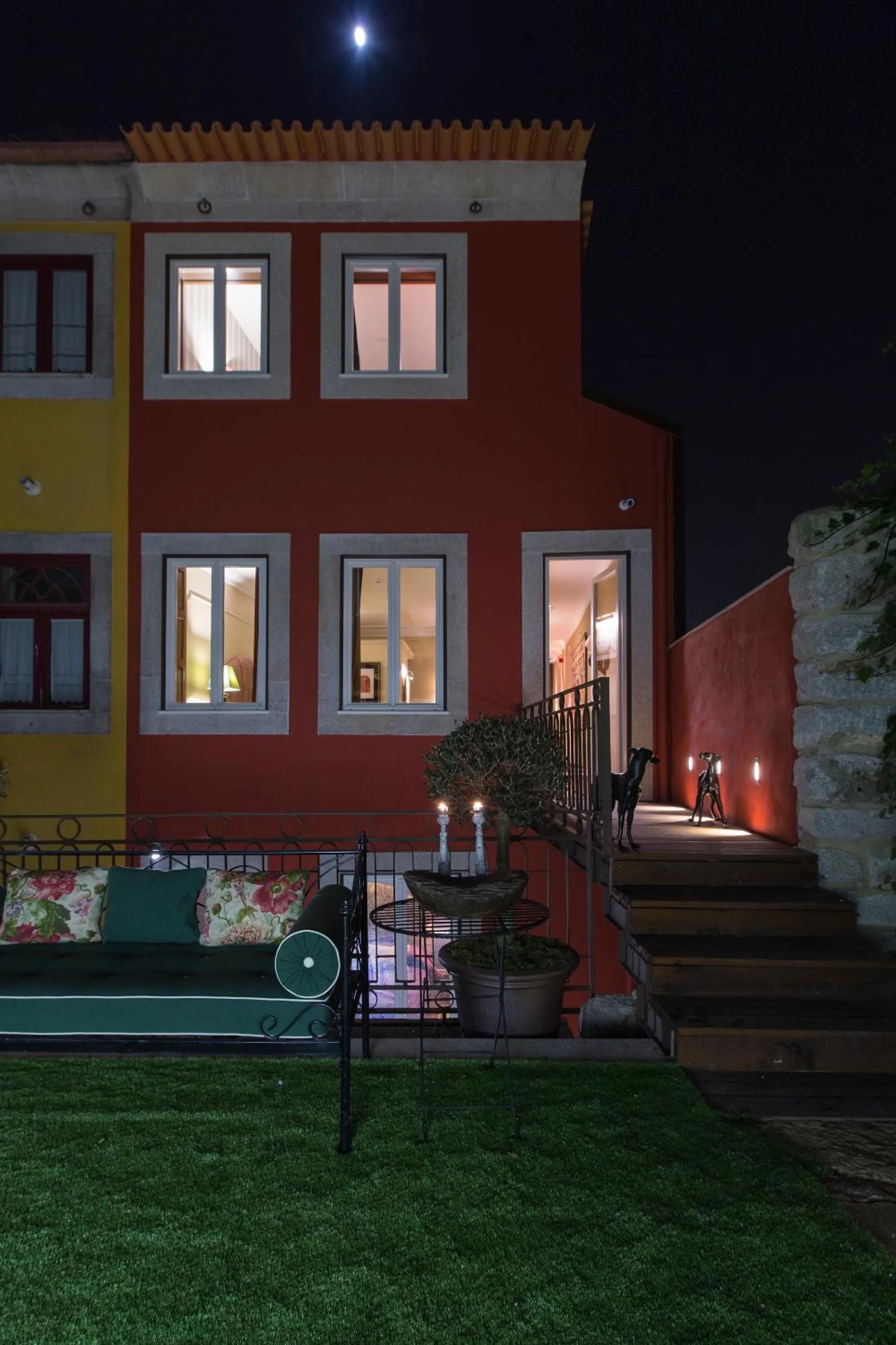 Night in M Maison Particulière Porto