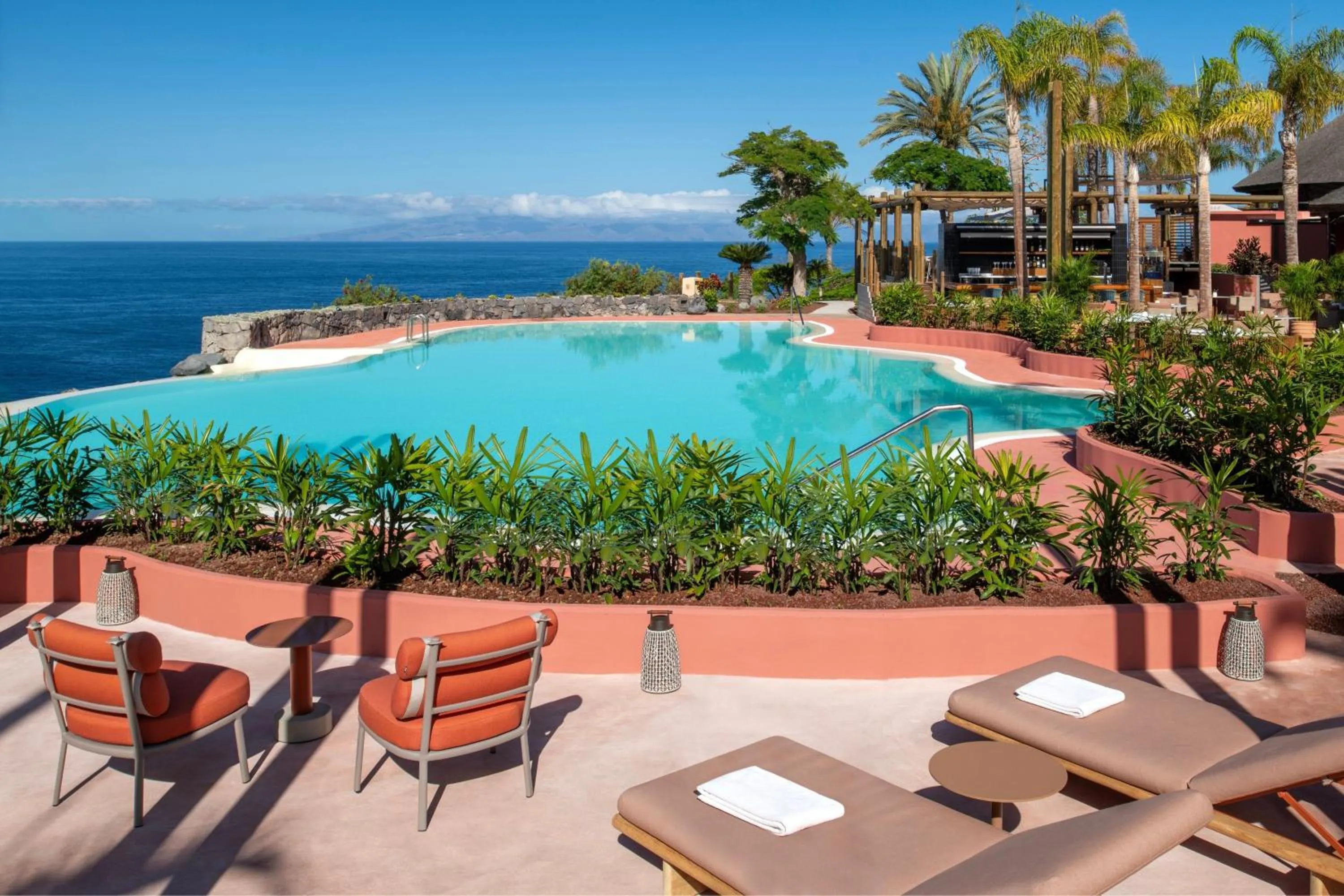 Lounge or bar in The Ritz-Carlton Tenerife, Abama