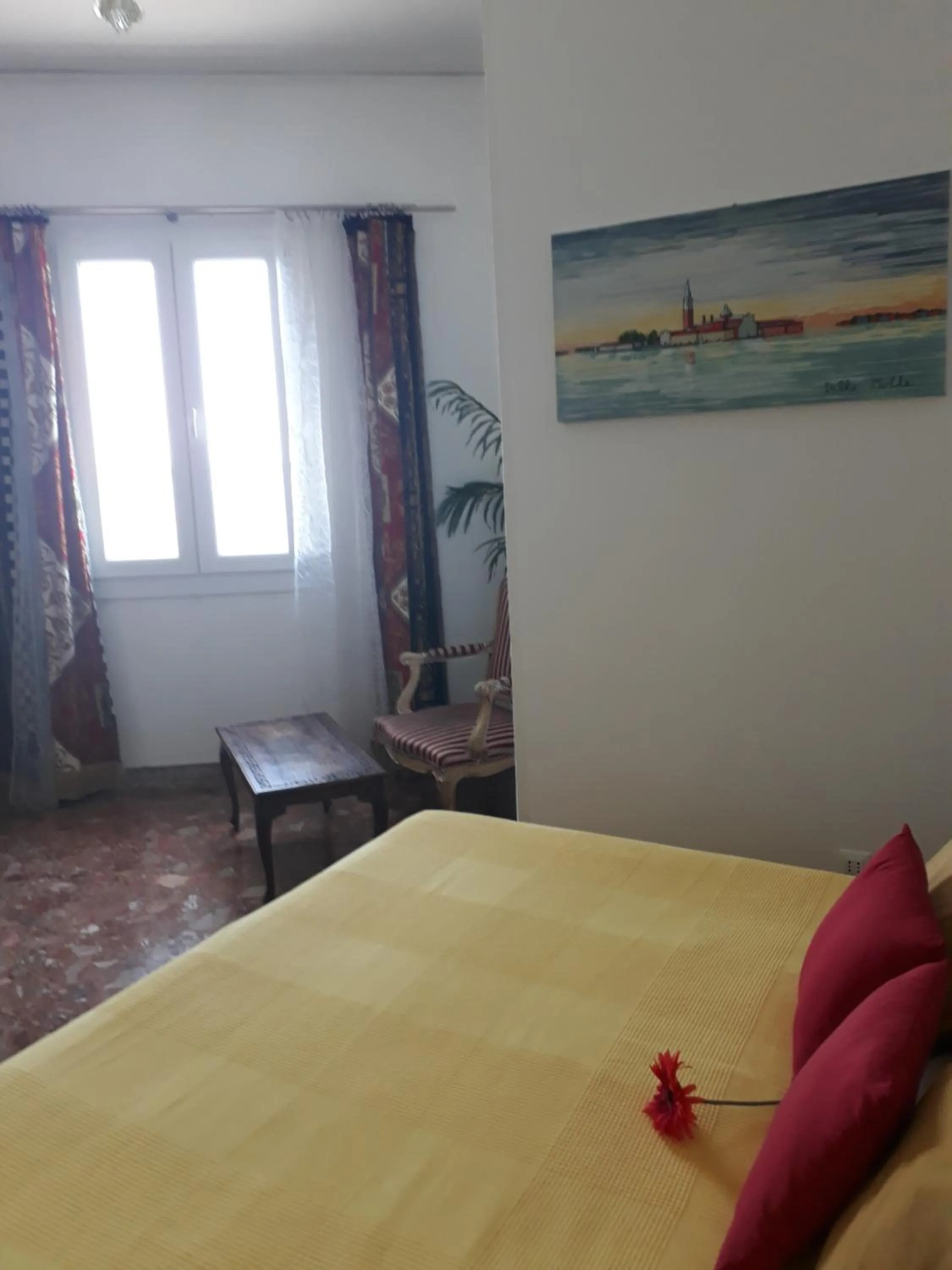 Photo of the whole room, Bed in Casa Sulla Laguna