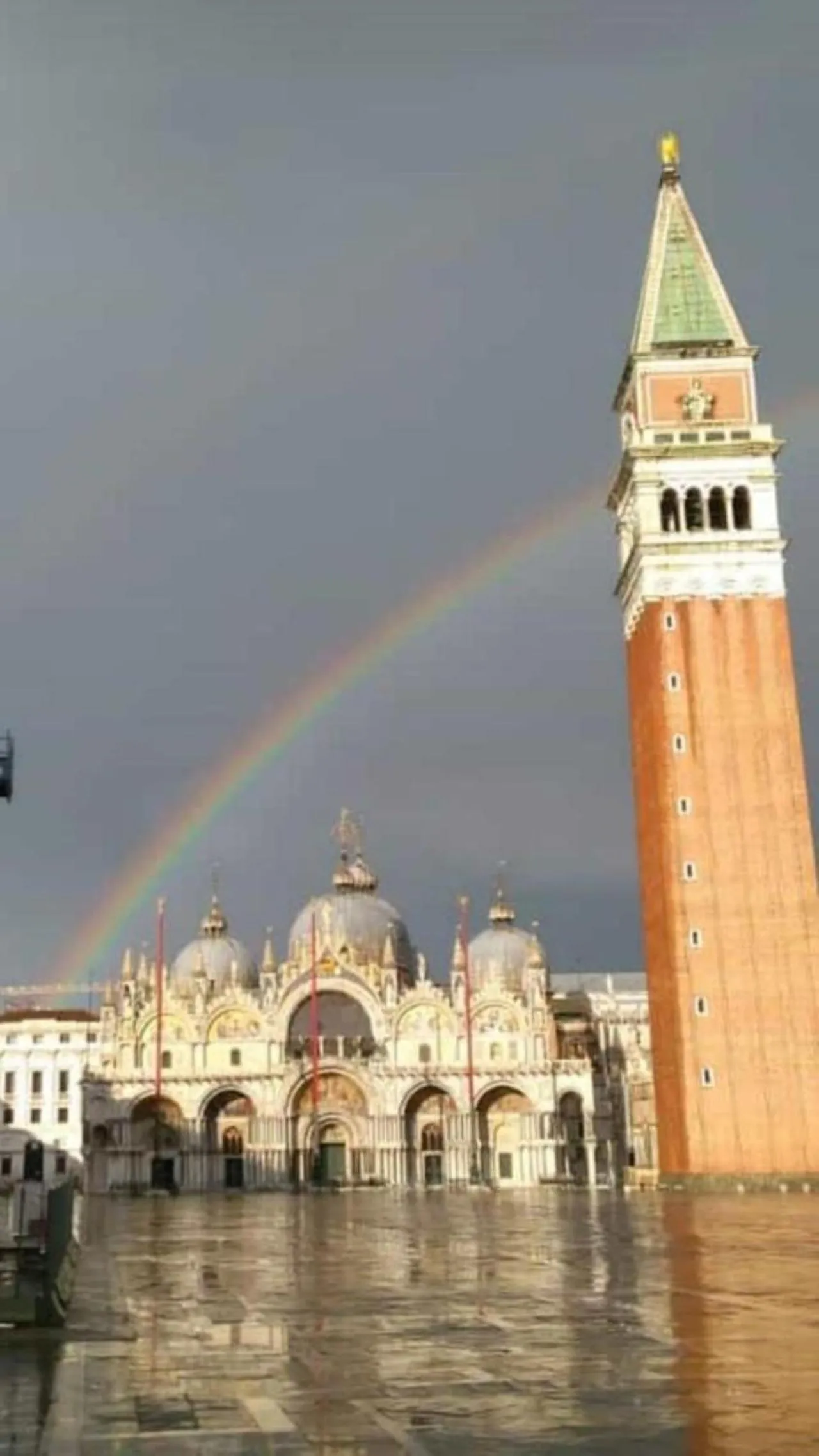 Nearby landmark in Casa Sulla Laguna