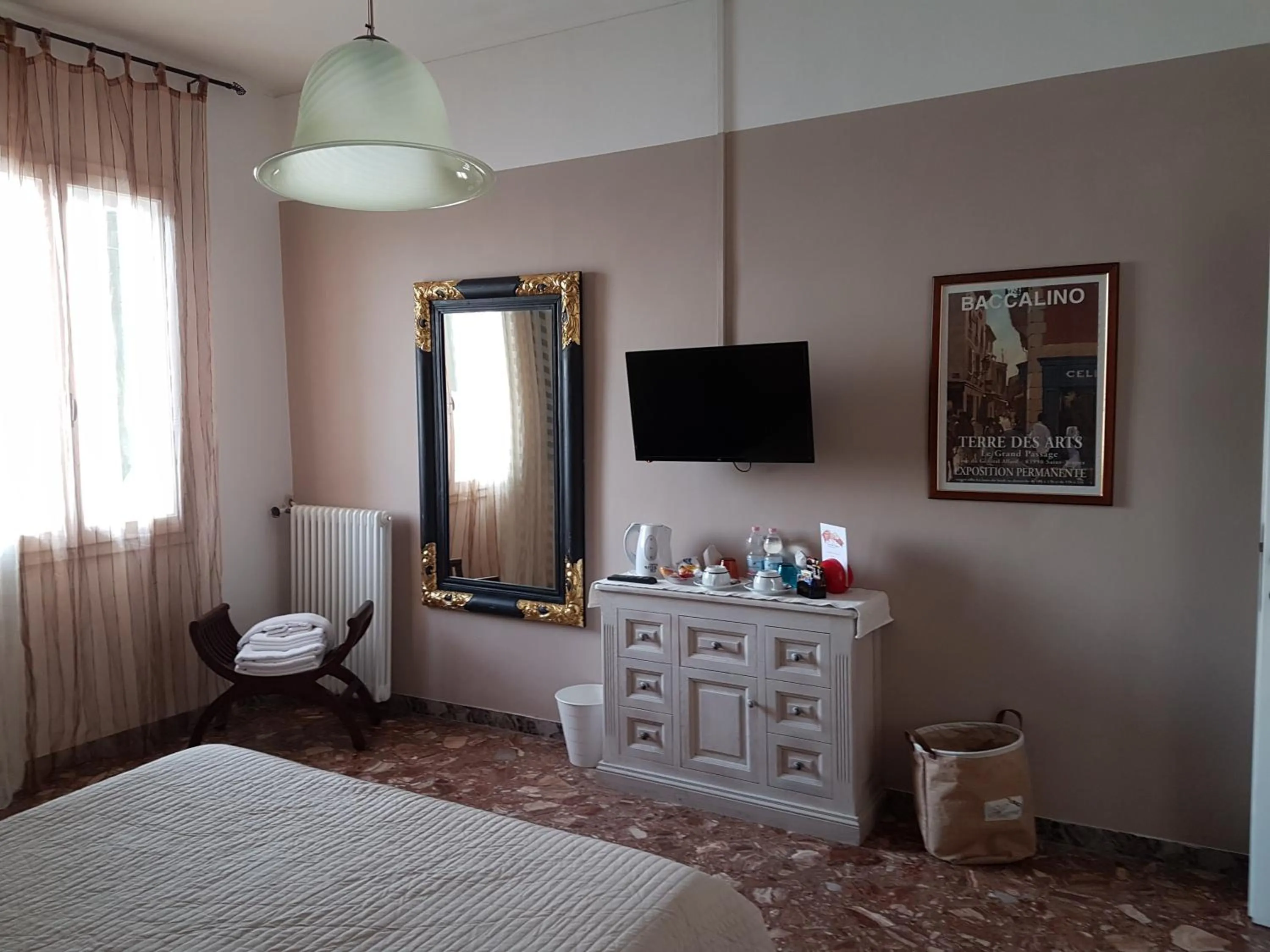 View (from property/room), Bed in Casa Sulla Laguna