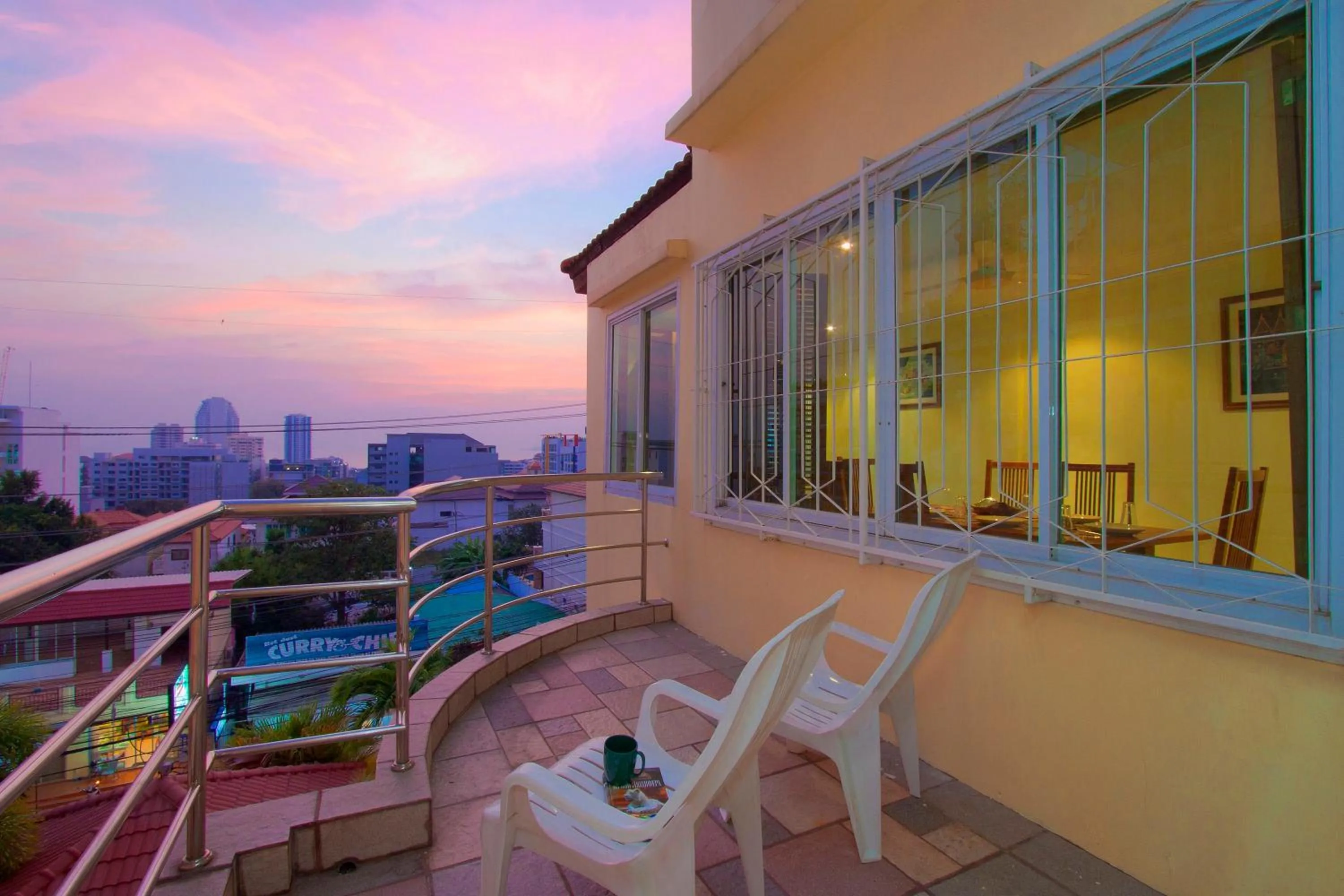 Property building in Argyle Apartments Pattaya