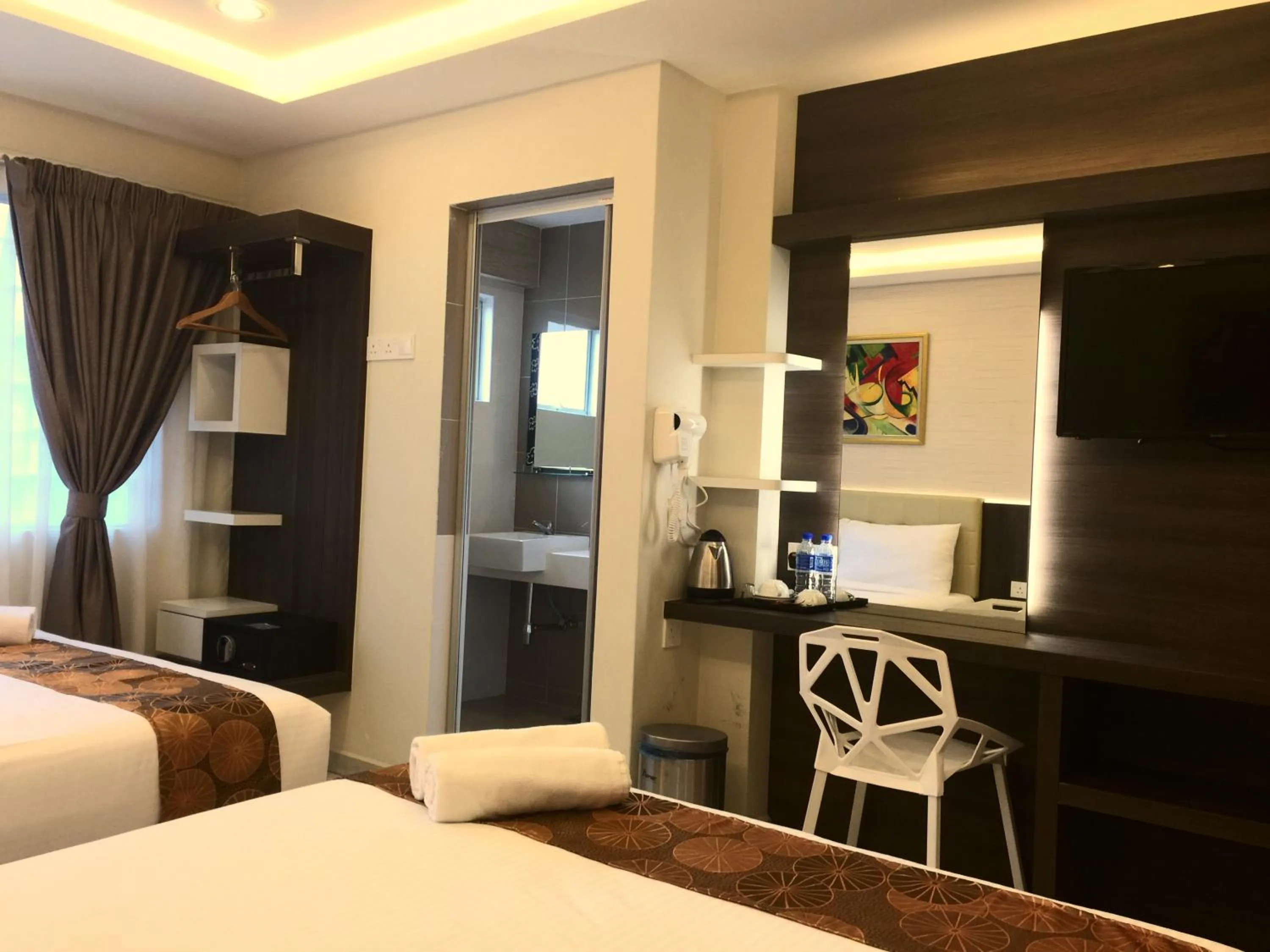 Day, Bed in Louis Hotel