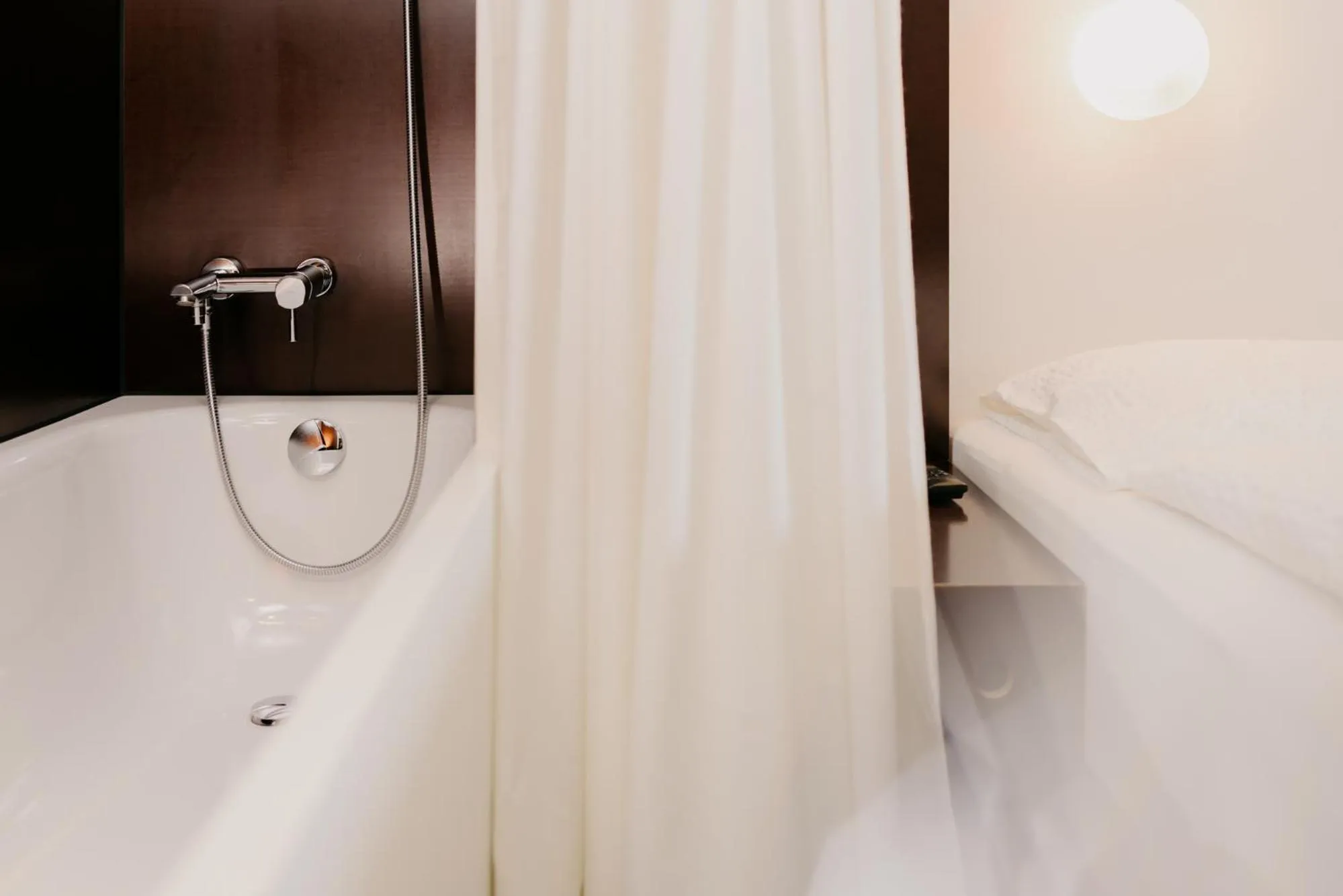 Bedroom, Bed in LAMA Appartement