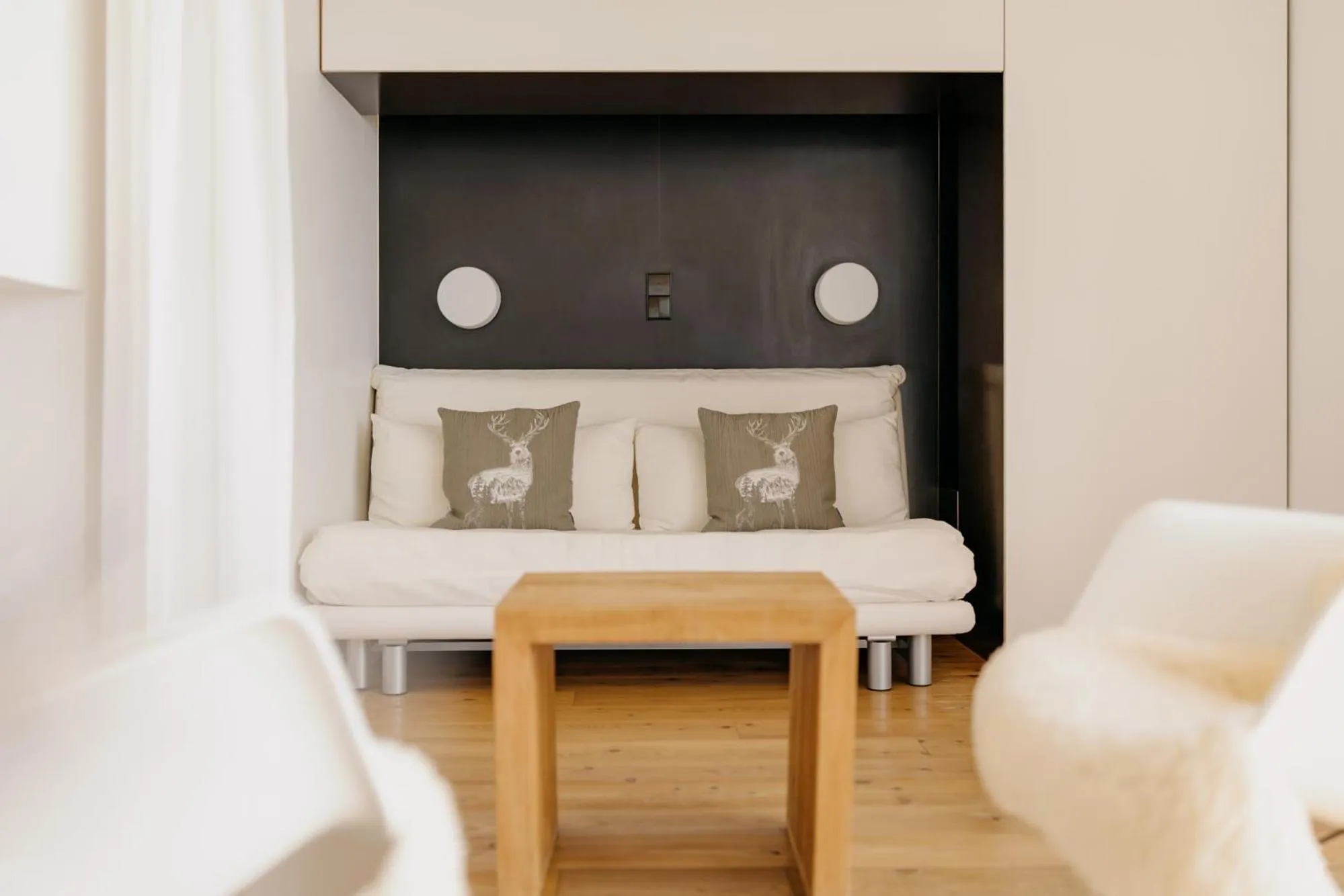 Living room, Bed in LAMA Appartement