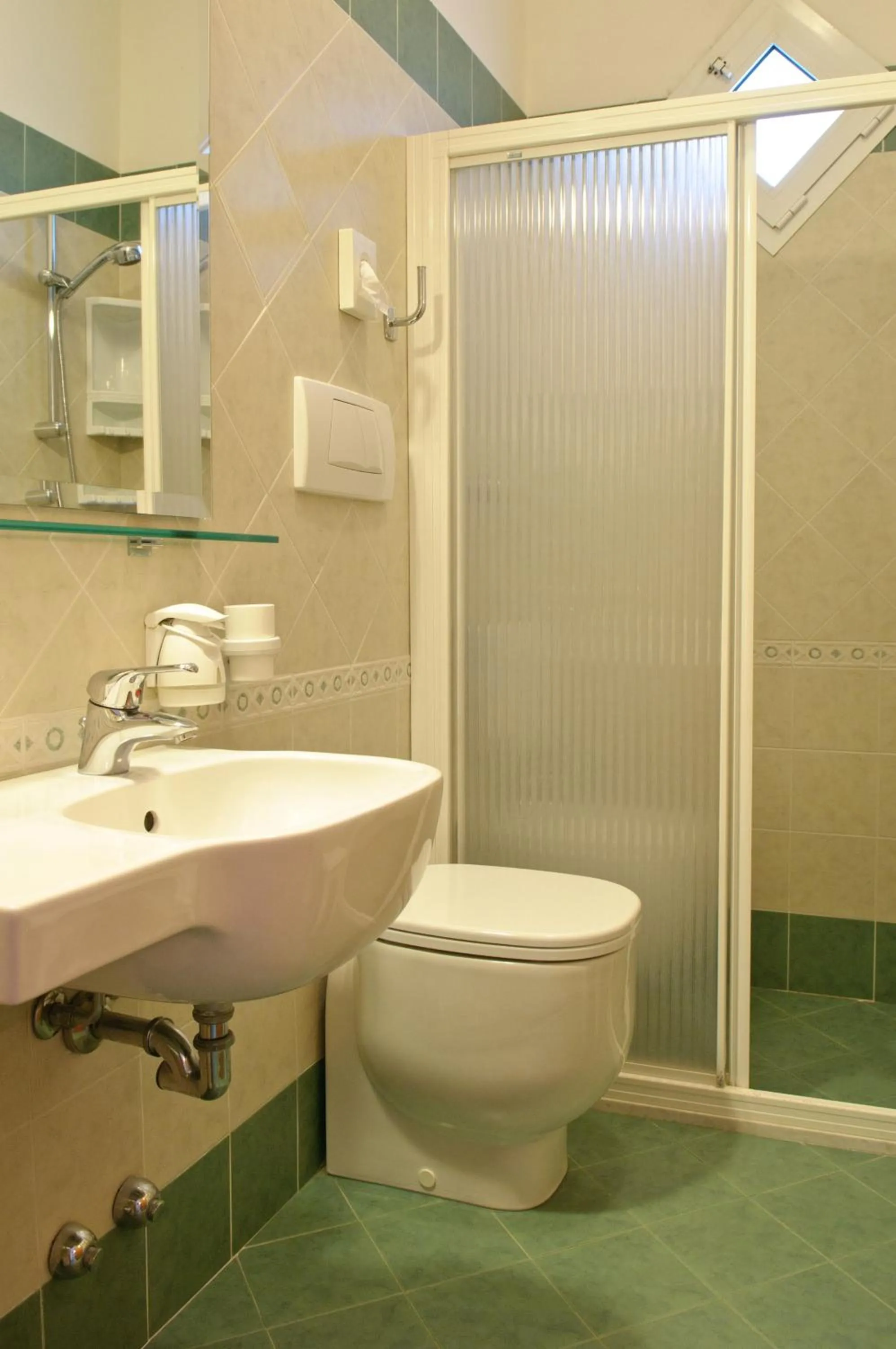 Bathroom in Pinetina Mare Baby Family Hotel