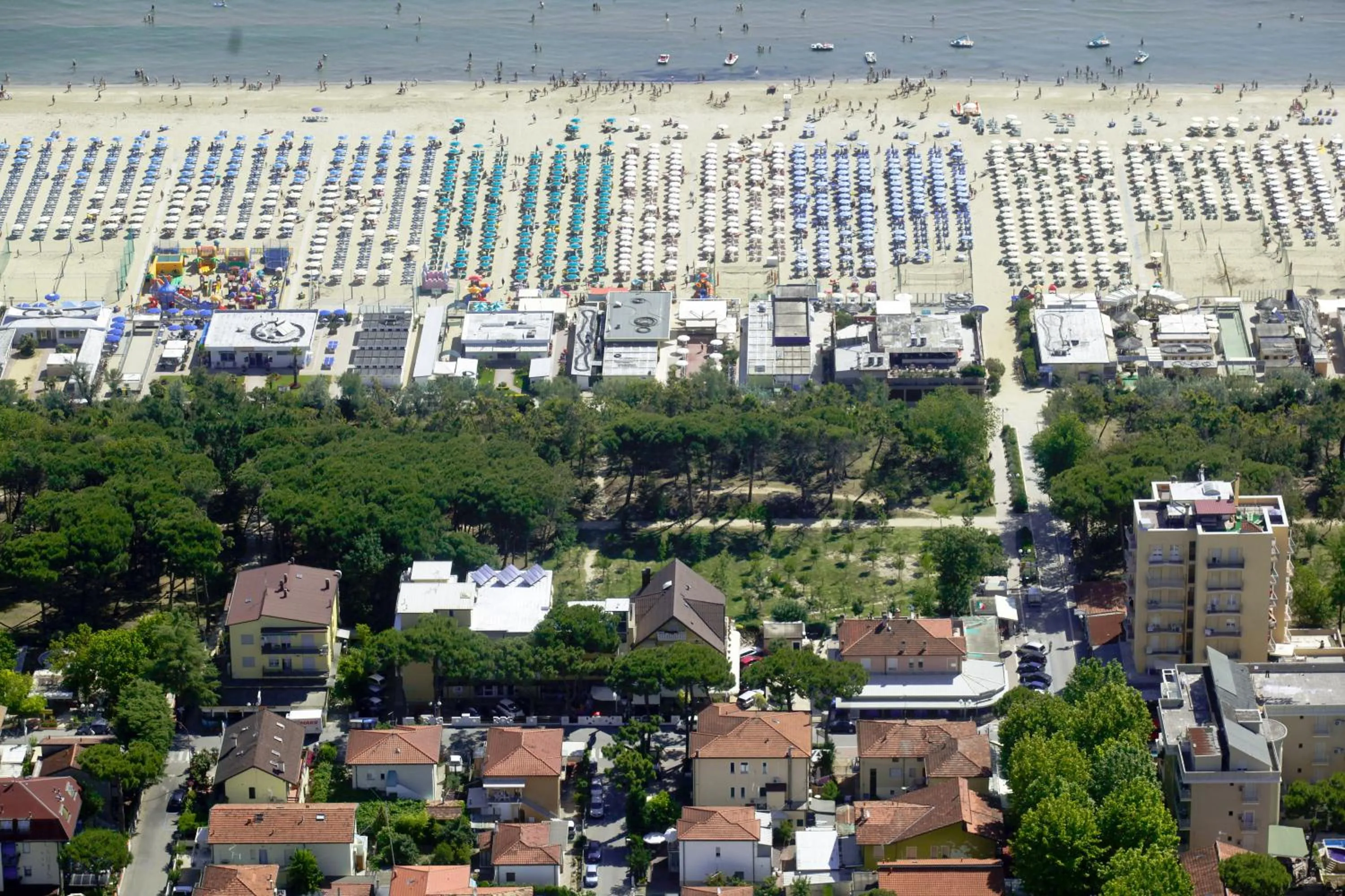 Beach in Pinetina Mare Baby Family Hotel