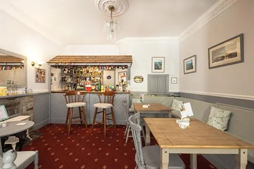 Bridgeside Guest House