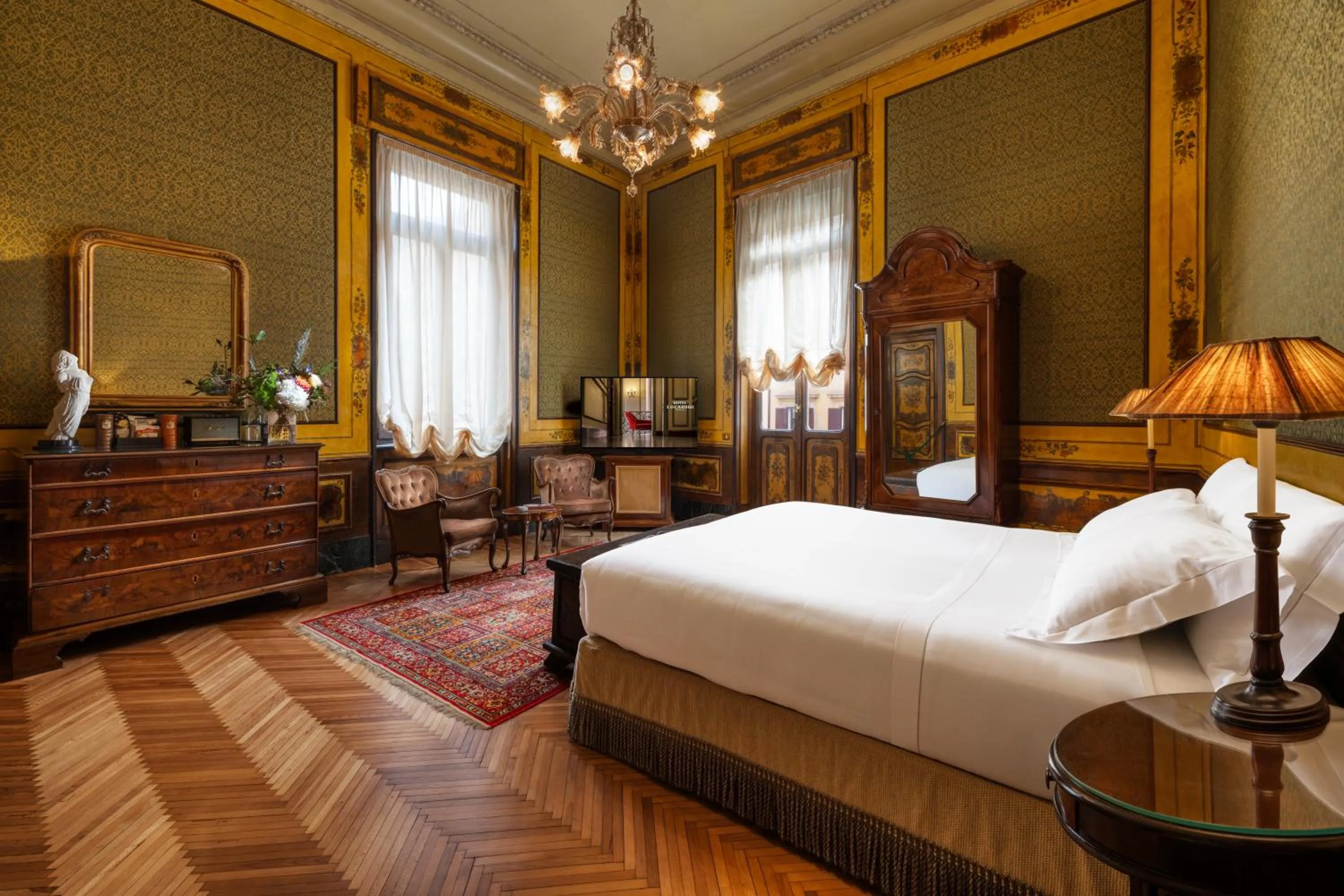 Bed in Hotel Locarno