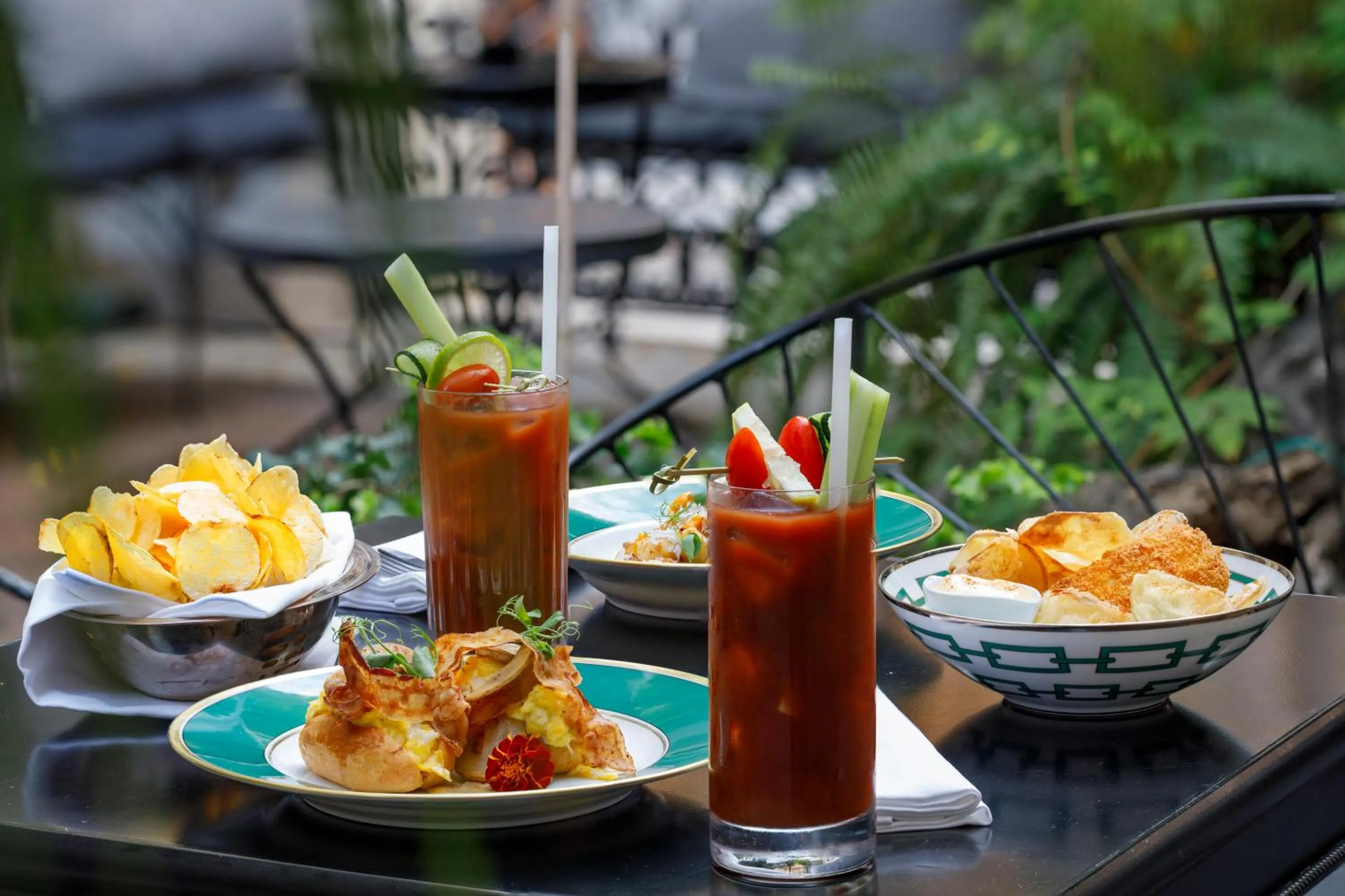 Food and drinks in Hotel Locarno