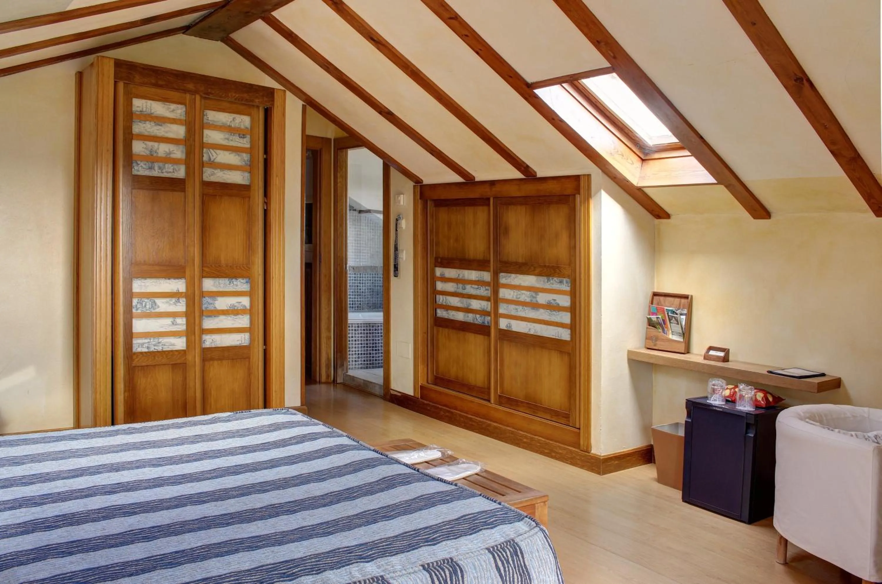 TV and multimedia, Bed in Hotel Mirador del Sella