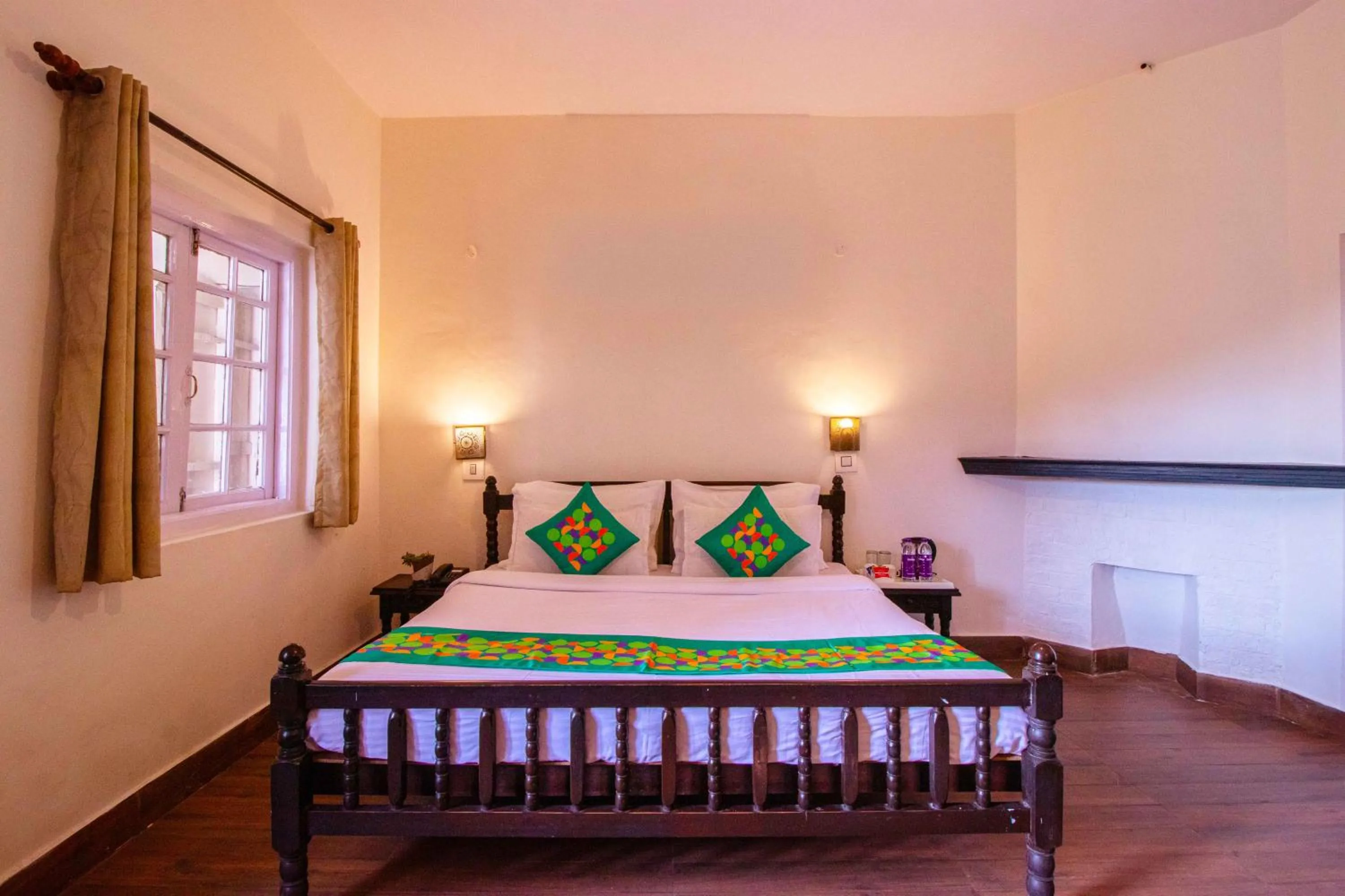 Bedroom, Bed in Treebo The Alpine Heritage Residency