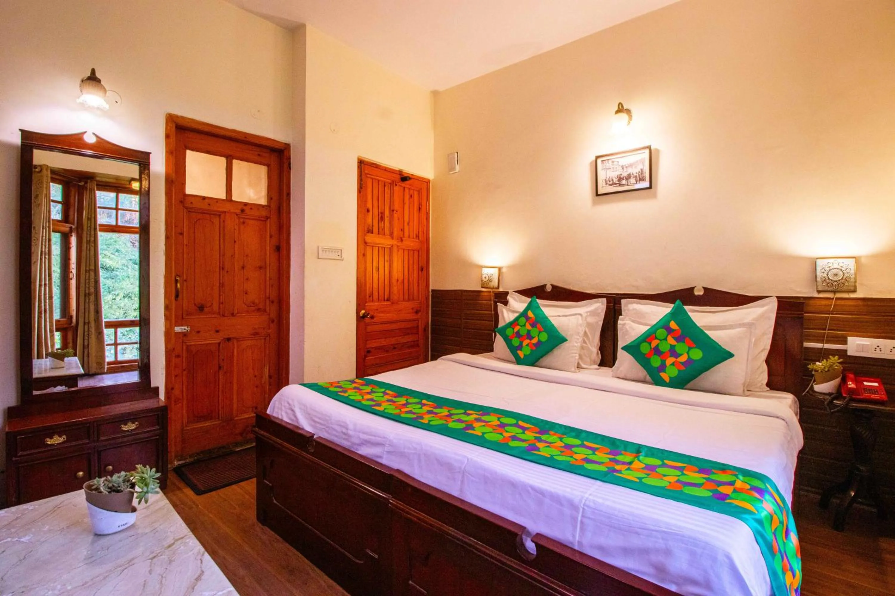 Bedroom, Bed in Treebo The Alpine Heritage Residency