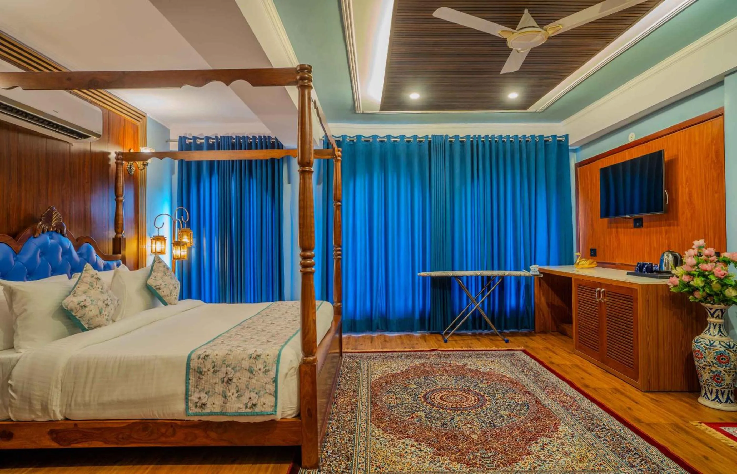 Communal lounge/ TV room, Bed in The Kurki Heritage