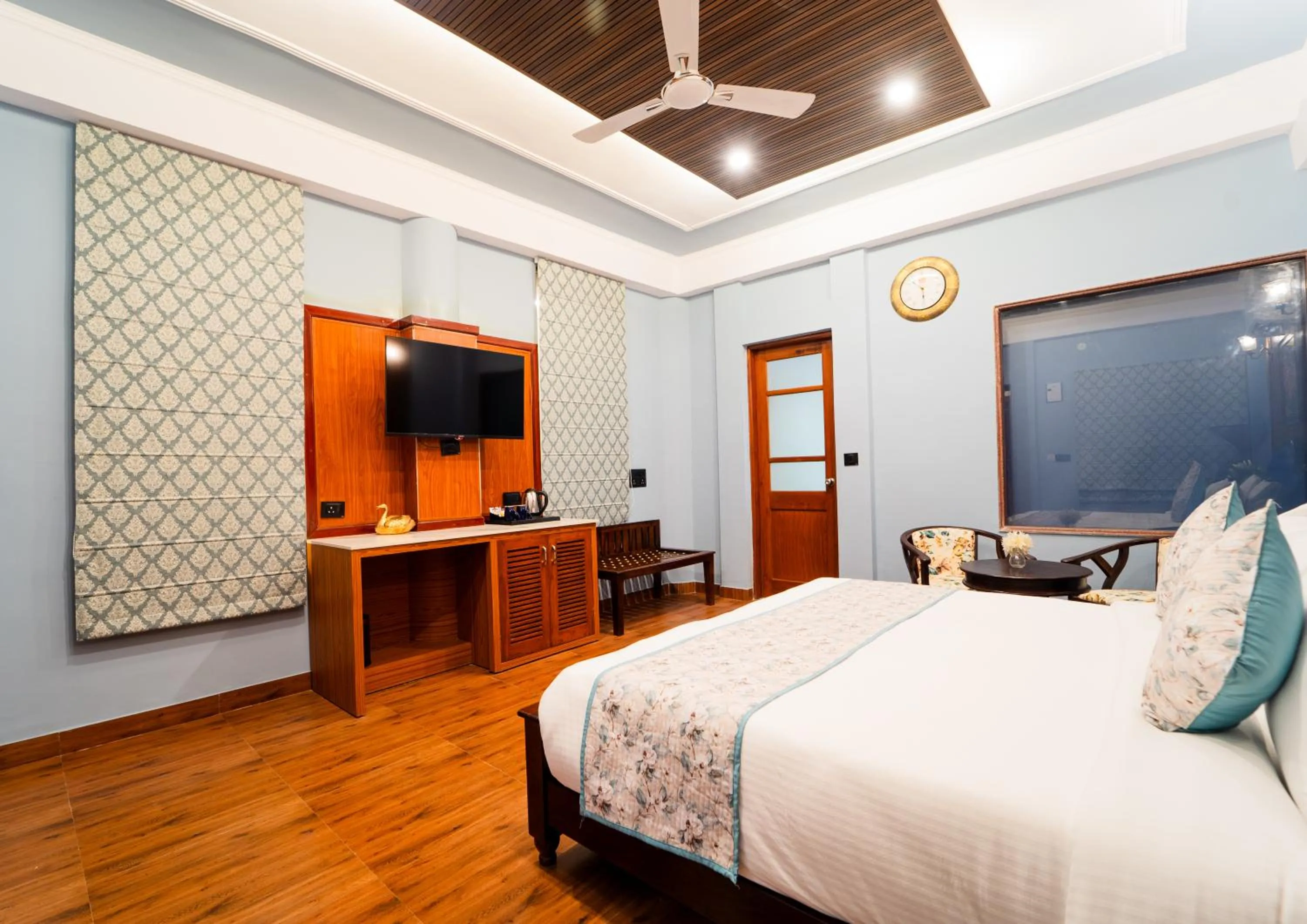 Communal lounge/ TV room, Bed in The Kurki Heritage