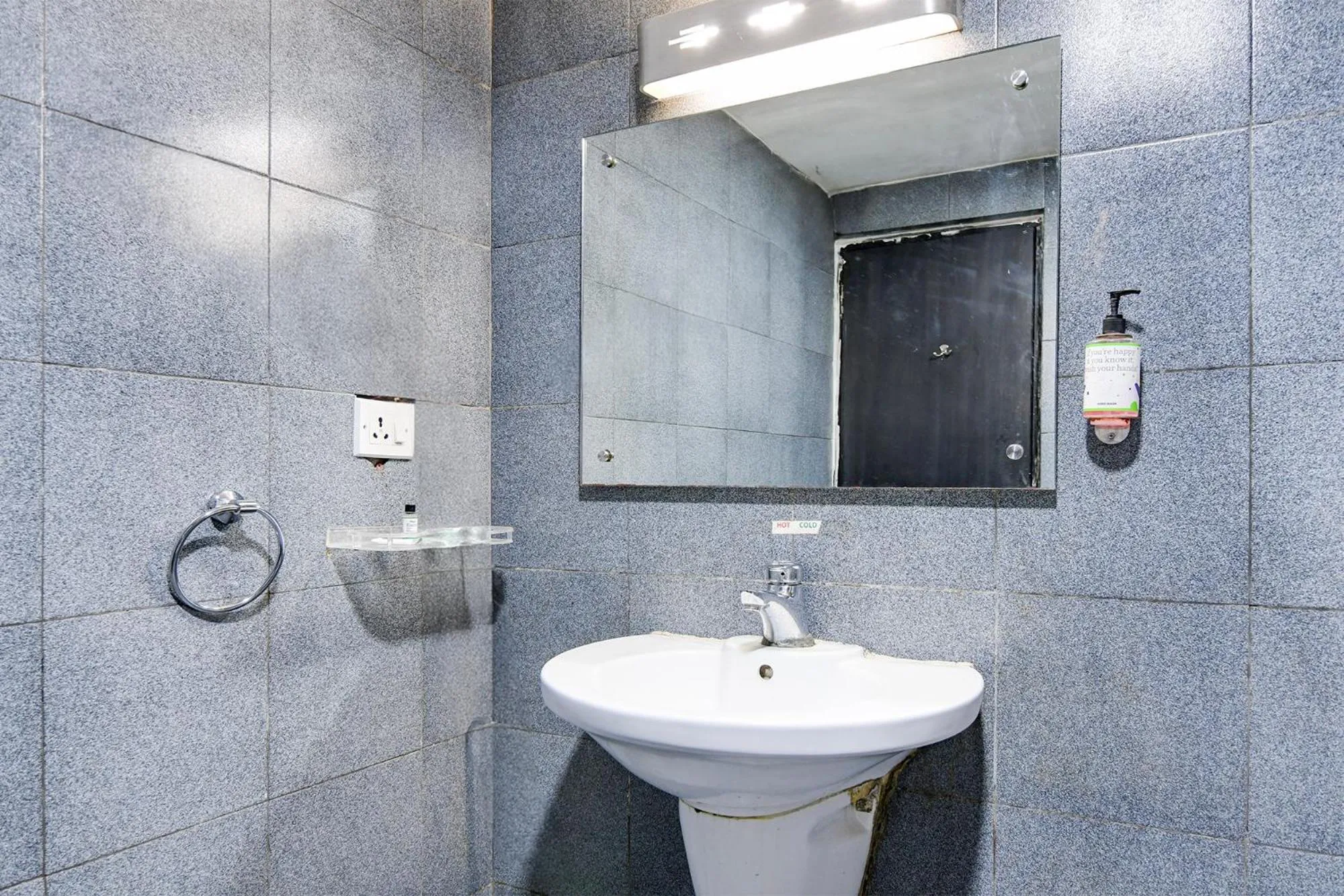 Bathroom in FabHotel Ballygunge Luxury - Behind Punjab Club