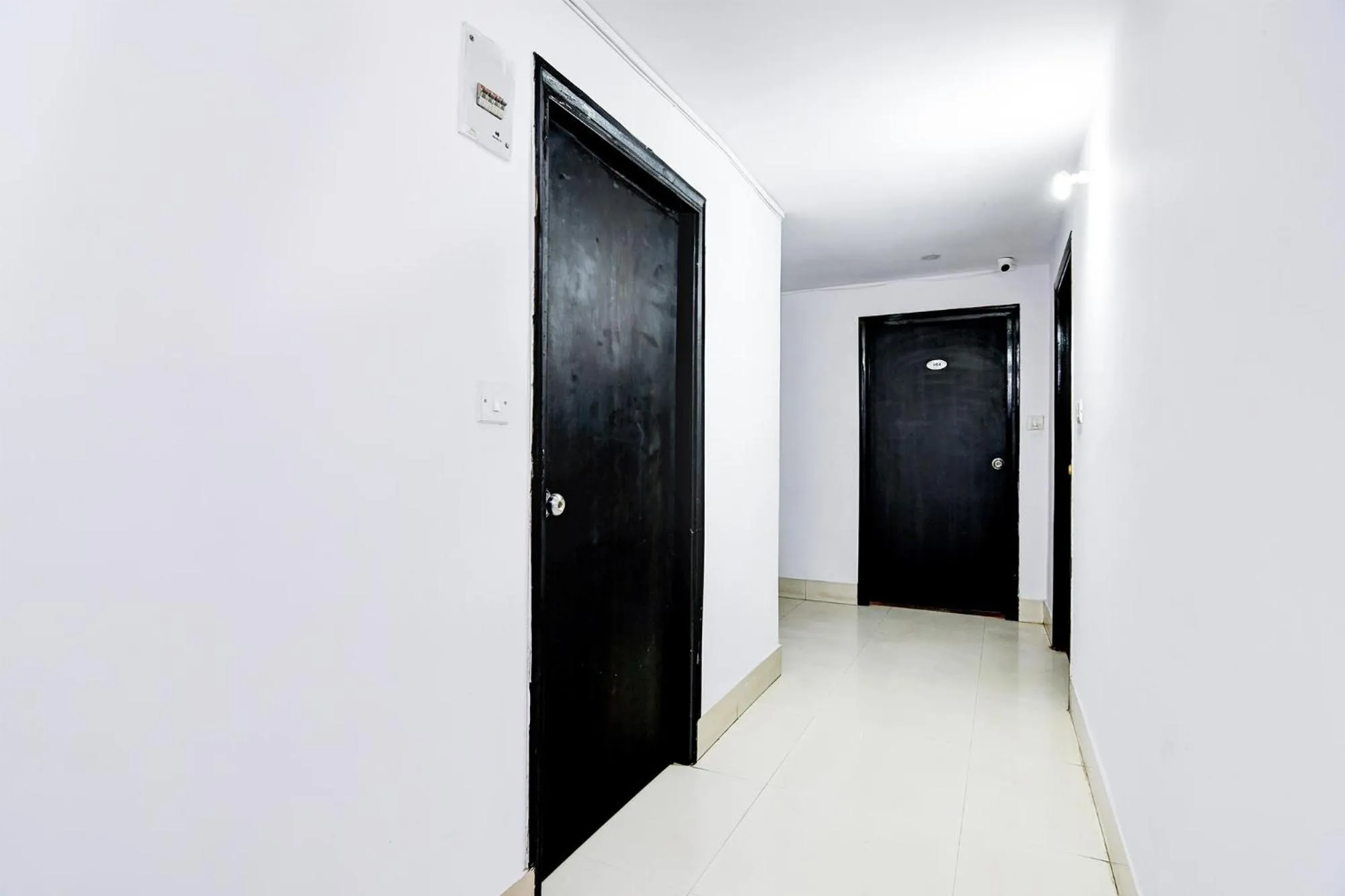 Lobby or reception in FabHotel Ballygunge Luxury - Behind Punjab Club