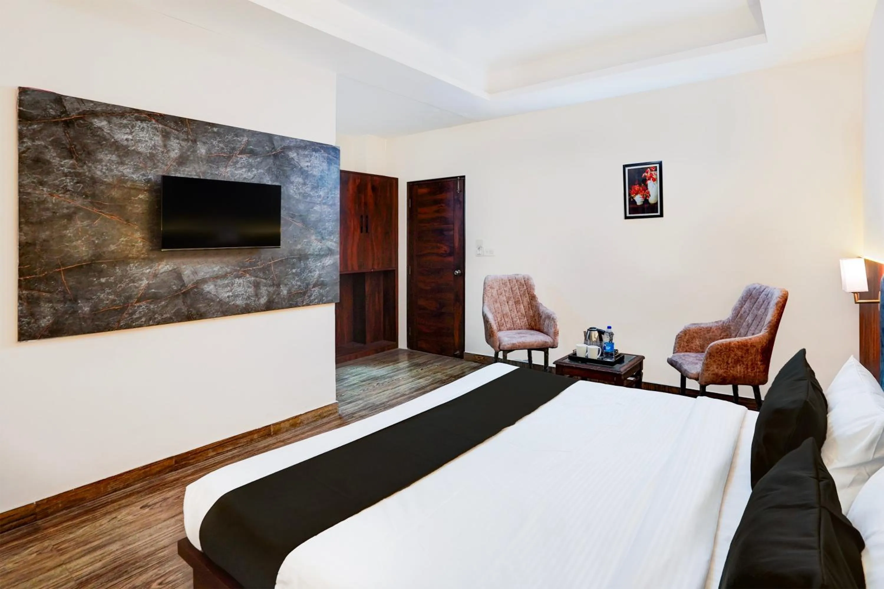 Bedroom, Bed in Super Townhouse Prince Chowk Near Railway Station