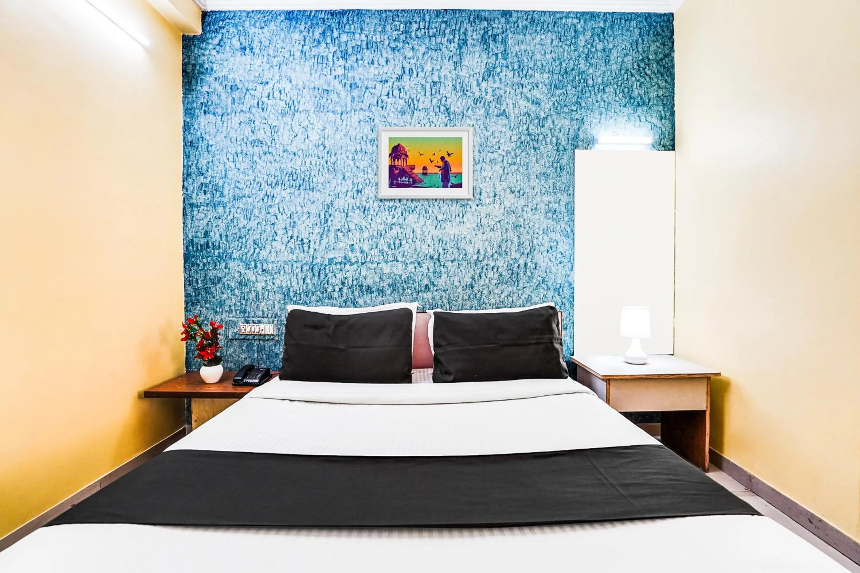 Bedroom, Bed in Super Hotel O Vibrant Residency