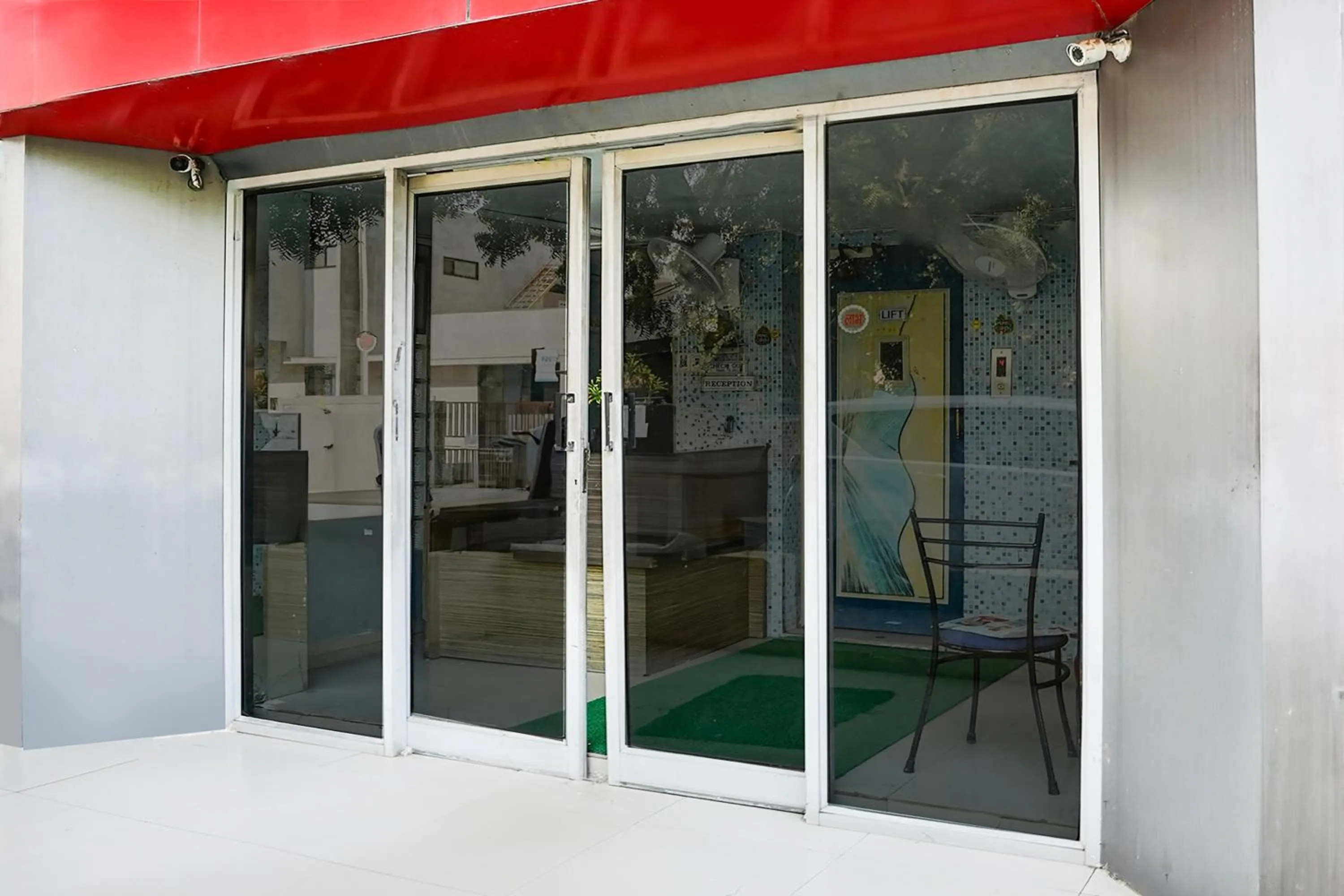 Facade/entrance in Hotel O Vibrant Residency