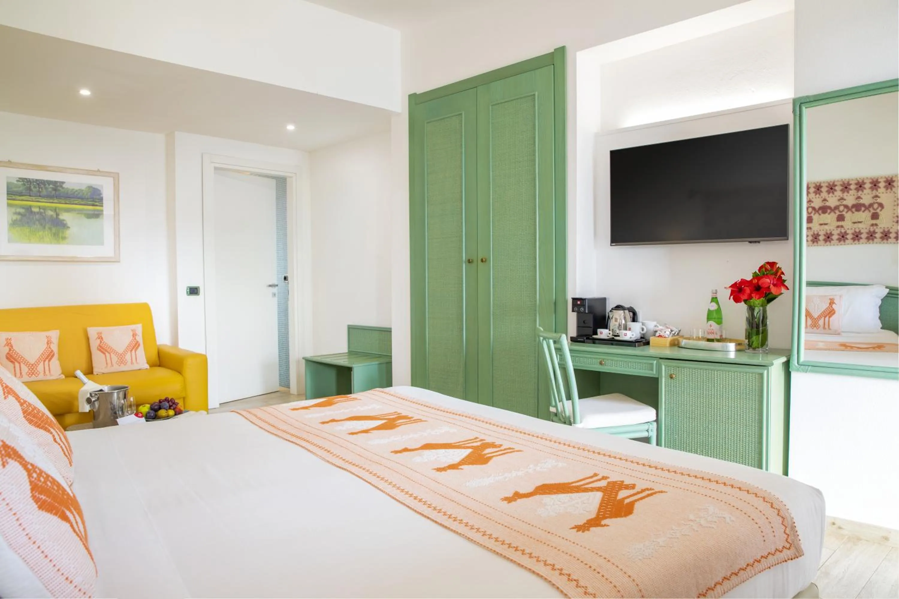 Bed in Cormoran Hotel & Residence