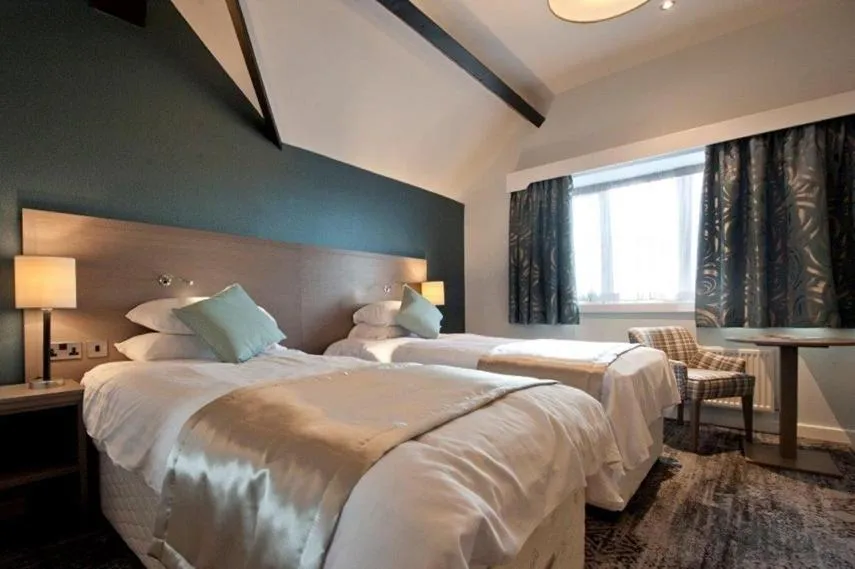 Shower in The Portland Hotel Wetherspoon