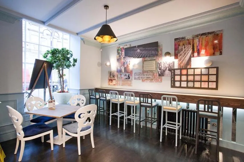 Restaurant/places to eat in The Guildhall and Linen Exchange Wetherspoon