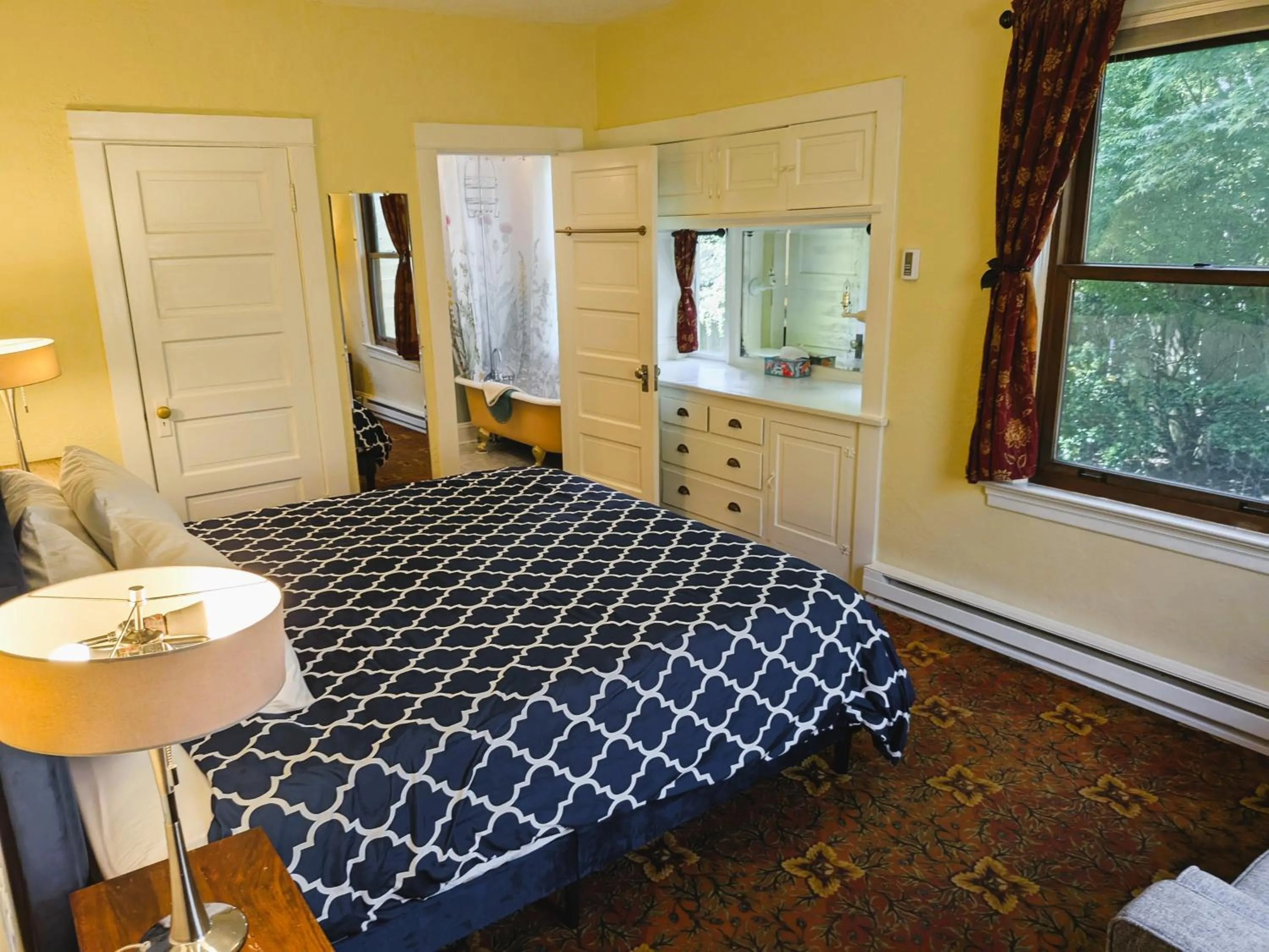 Photo of the whole room, Bed in Bluebird Guesthouse